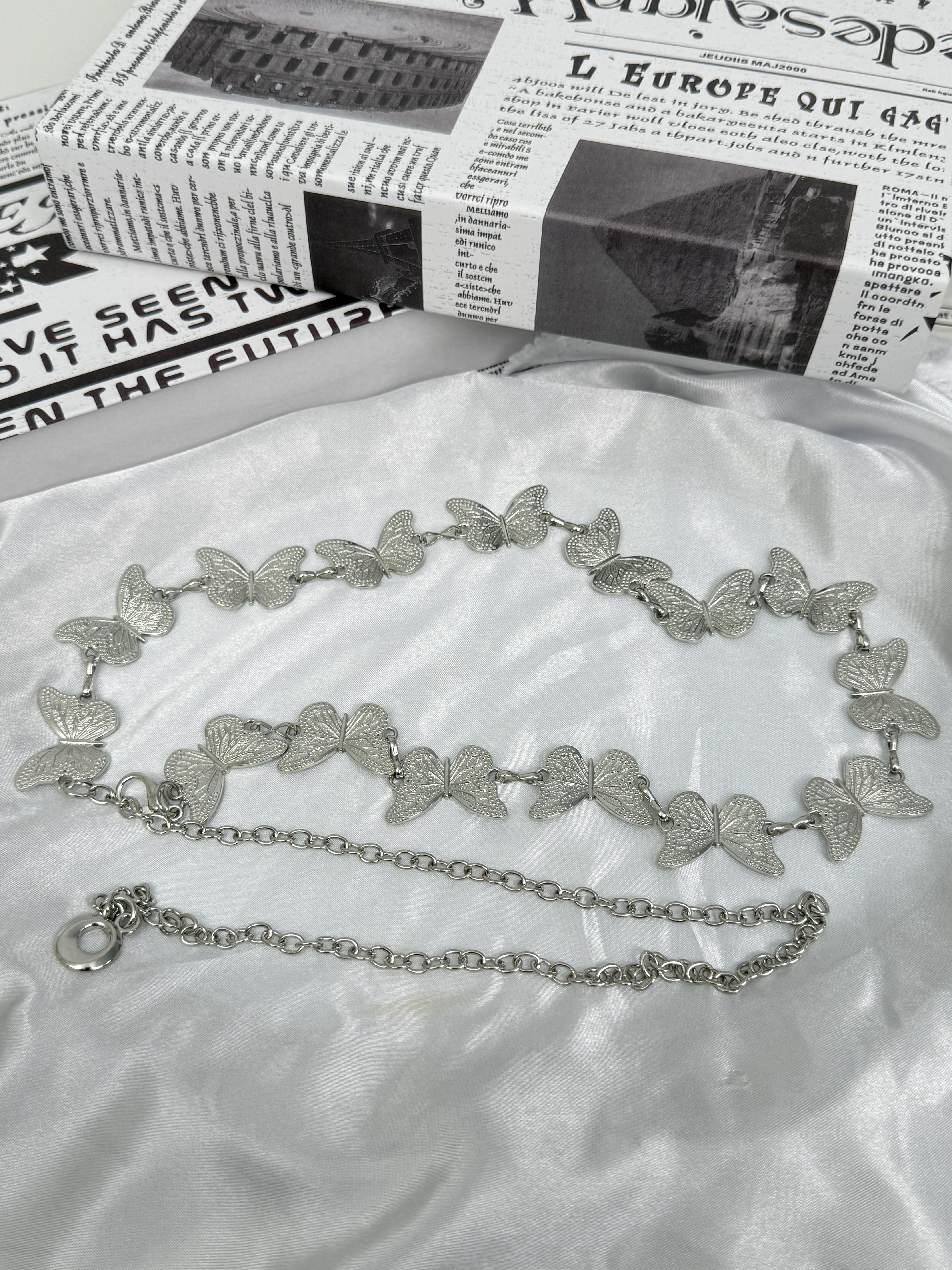 B96銀色蝴蝶腰鏈