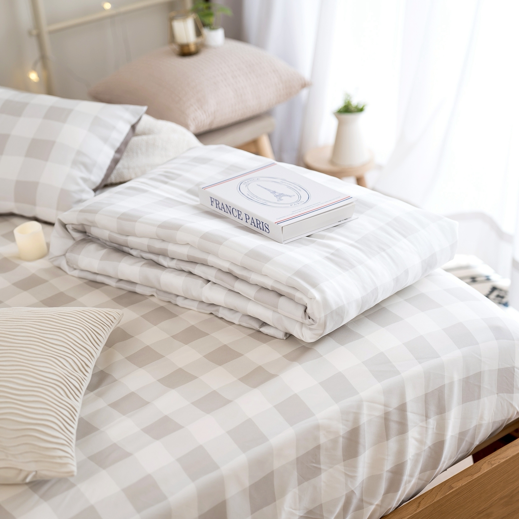 60支天絲床包組 | 微光格語 DR8001