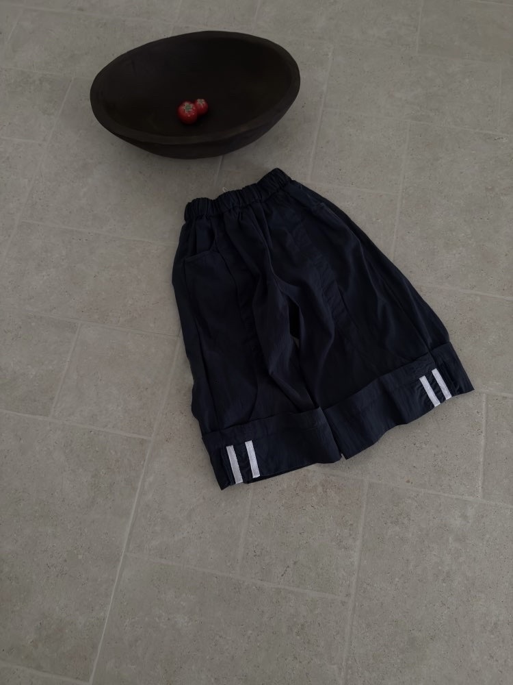 A04823反折褲管寬褲