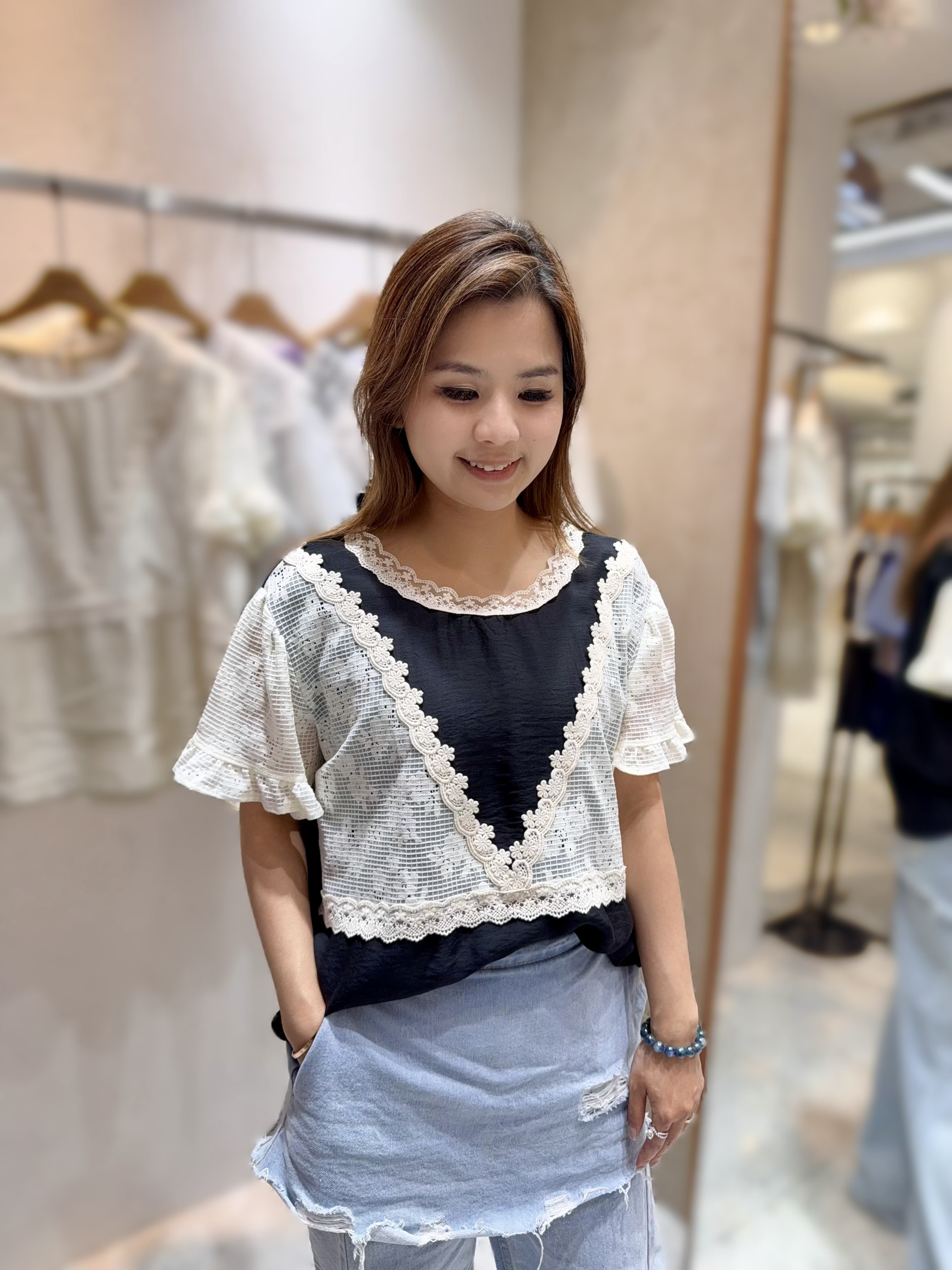 H16   胸 44  長23.5   $499 (一口價)