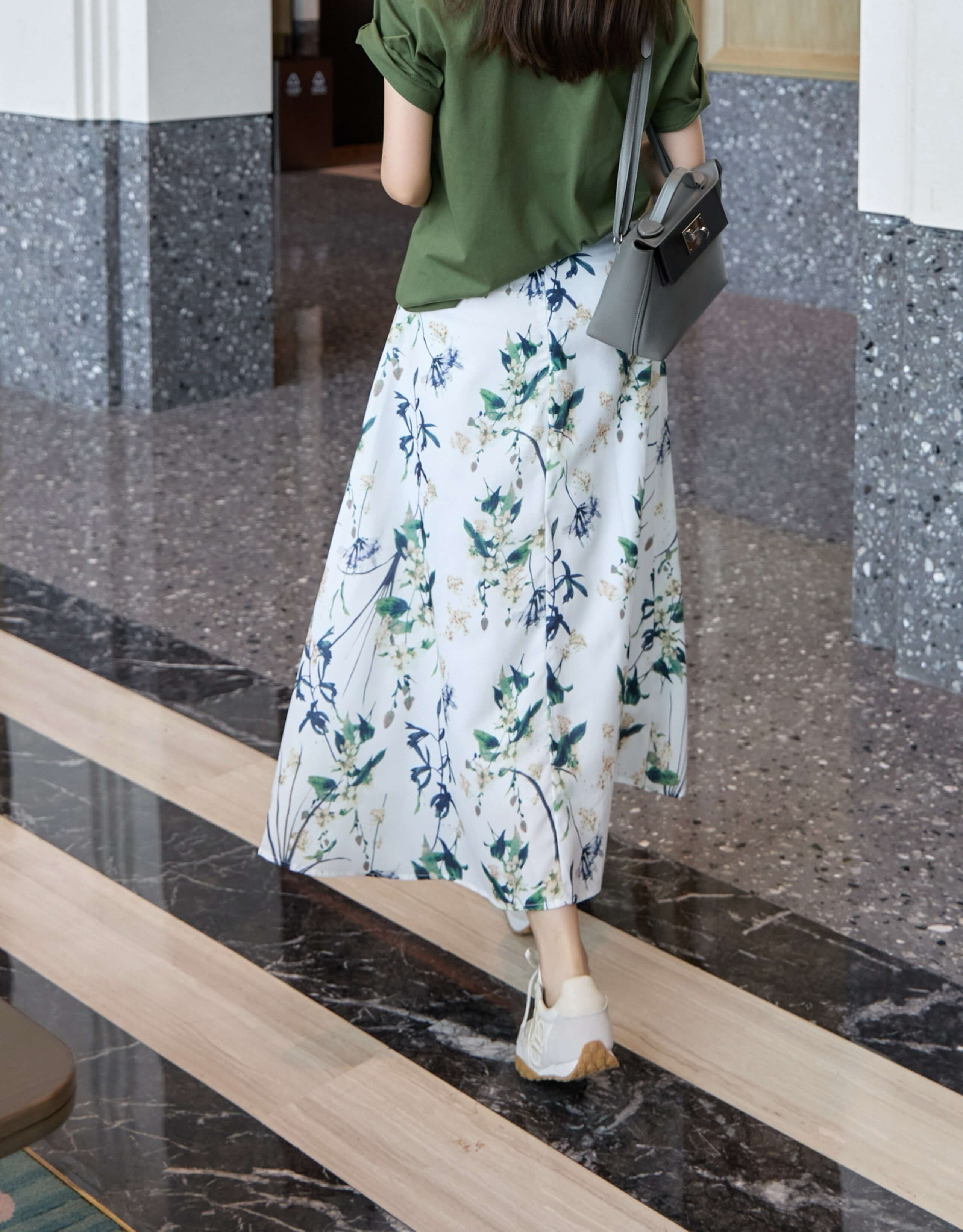 Floral Printed Flared Midi Skirt_SK264L05