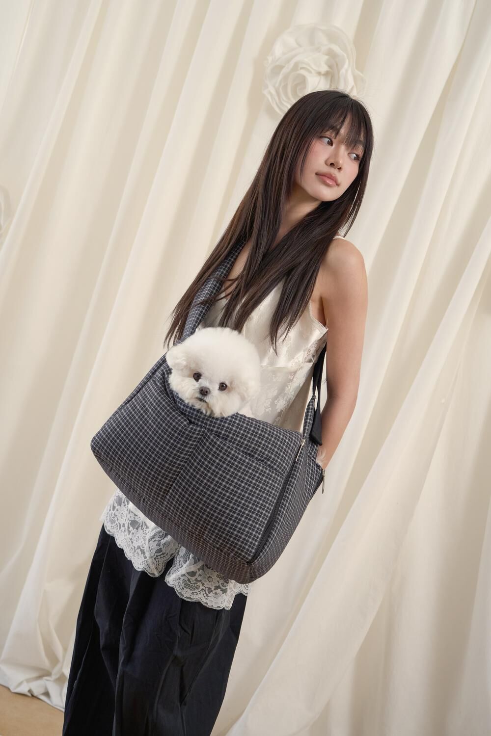 Aperty 潮流肩背袋鼠包＿Check Black