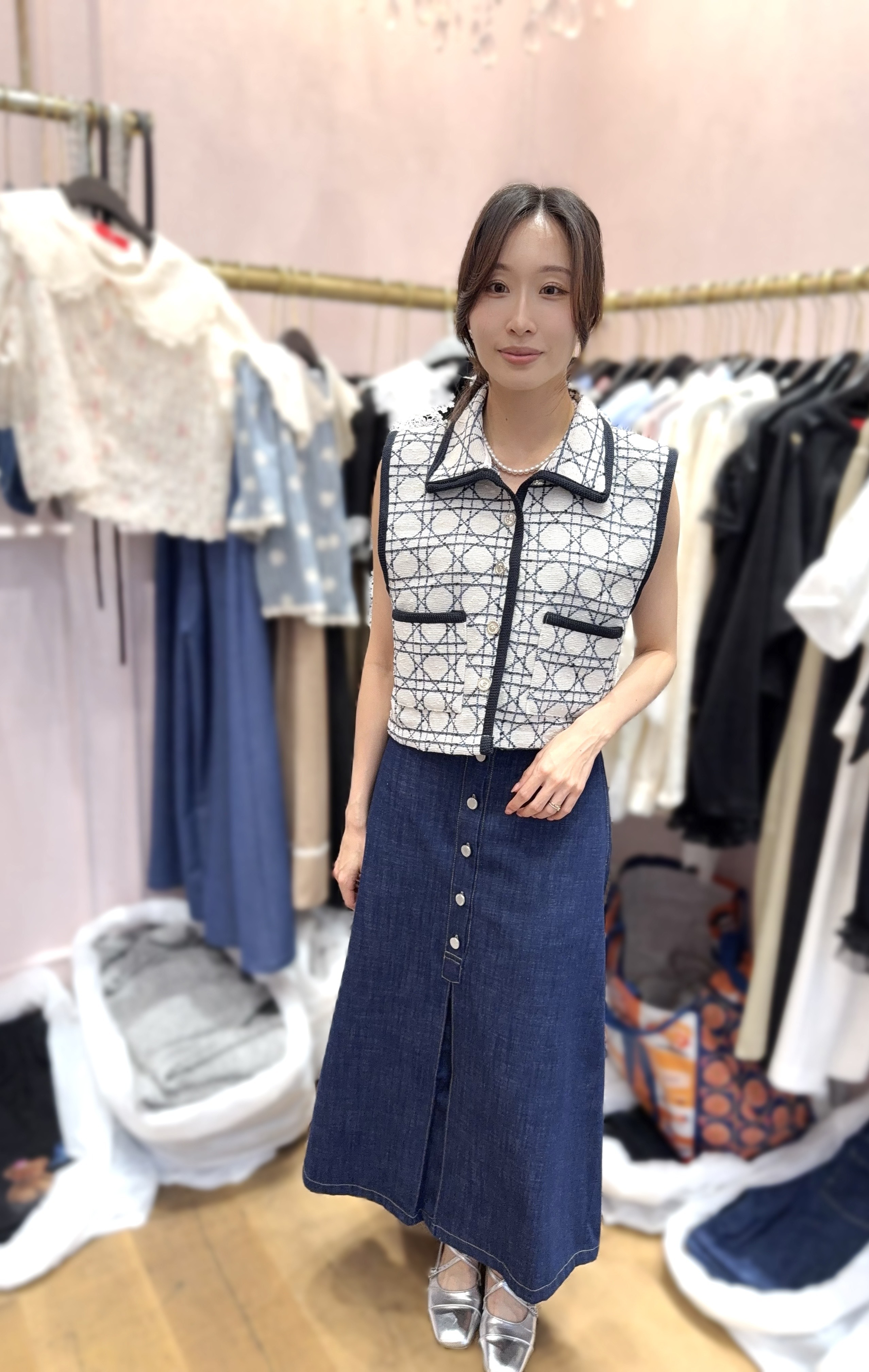 OT42   背心褸 胸 40 長18 $479 (一口價)