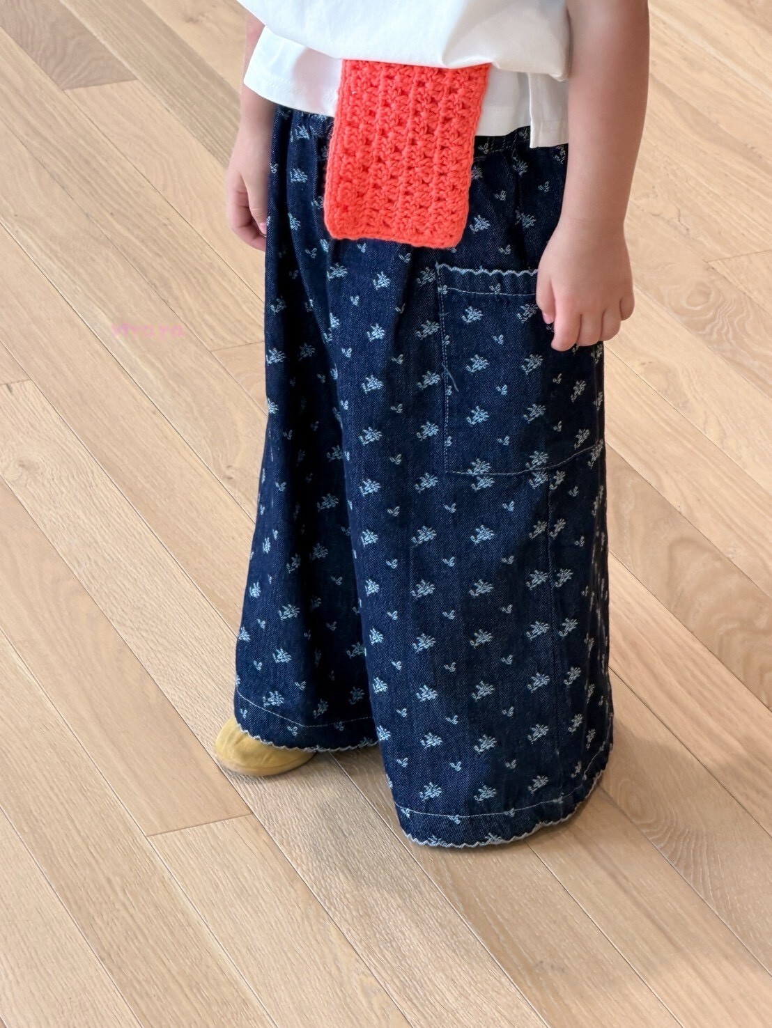 小碎花亂跑牛仔褲