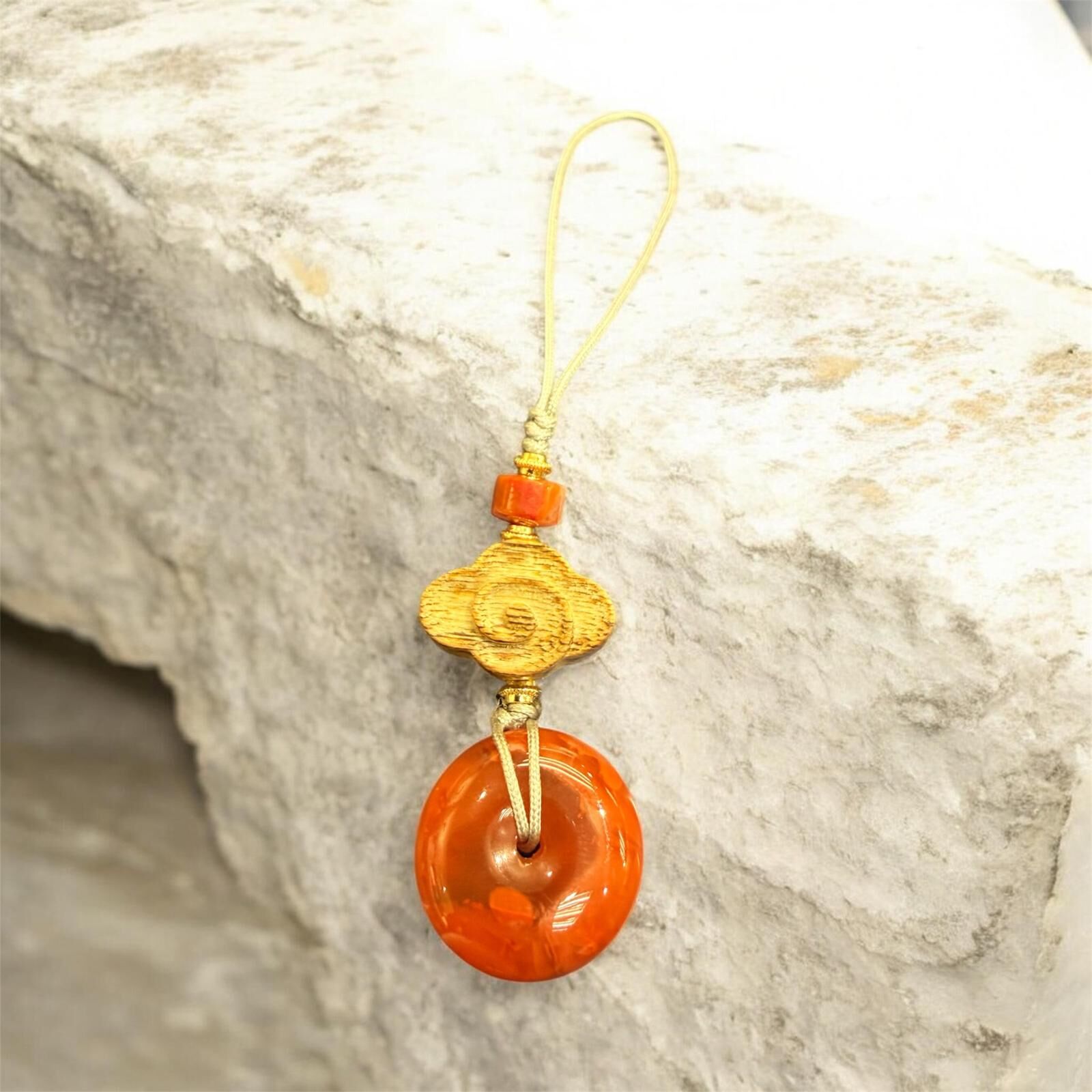 A13 玉化南紅平安扣沈香祥雲掛飾