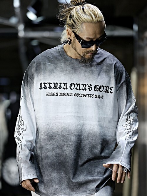 髒洗哥德式字母十字架T卹