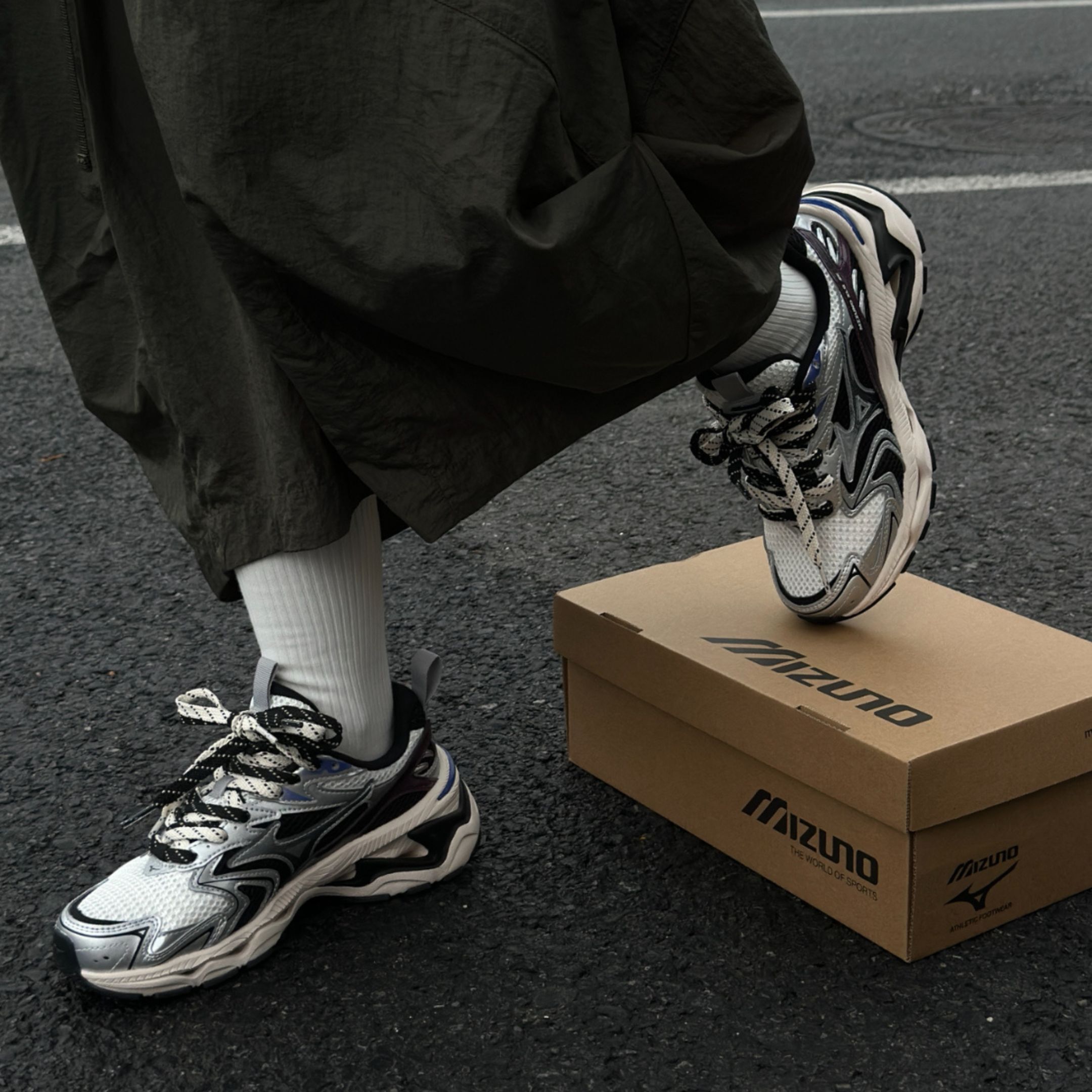 NICEDAY 代購 Mizuno XLG 2K 銀色 灰銀 復古 Y2K 老爹鞋 D1GH260906