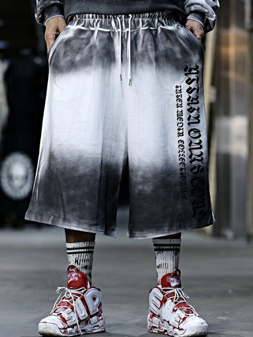 髒洗哥德字母十字短褲