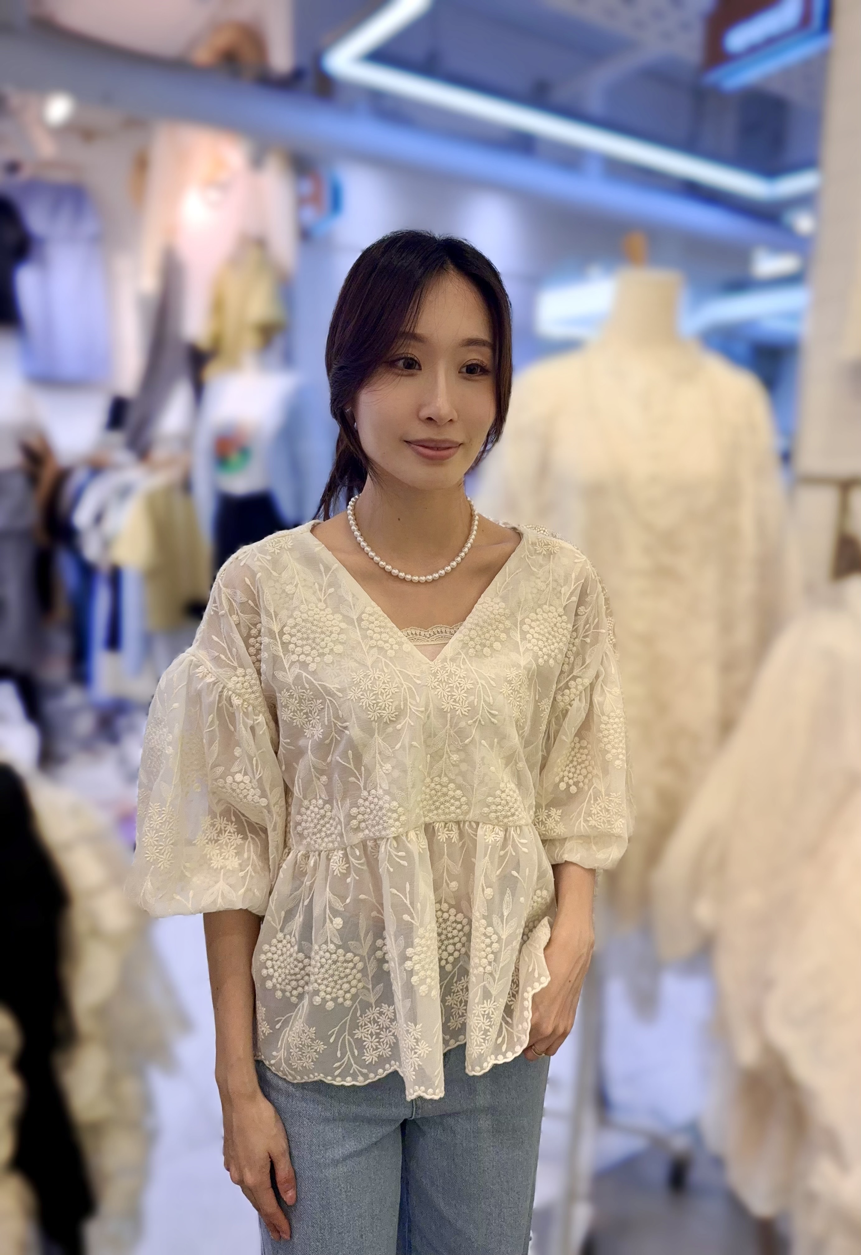 VT07 胸48  長24  $549 (一口價)