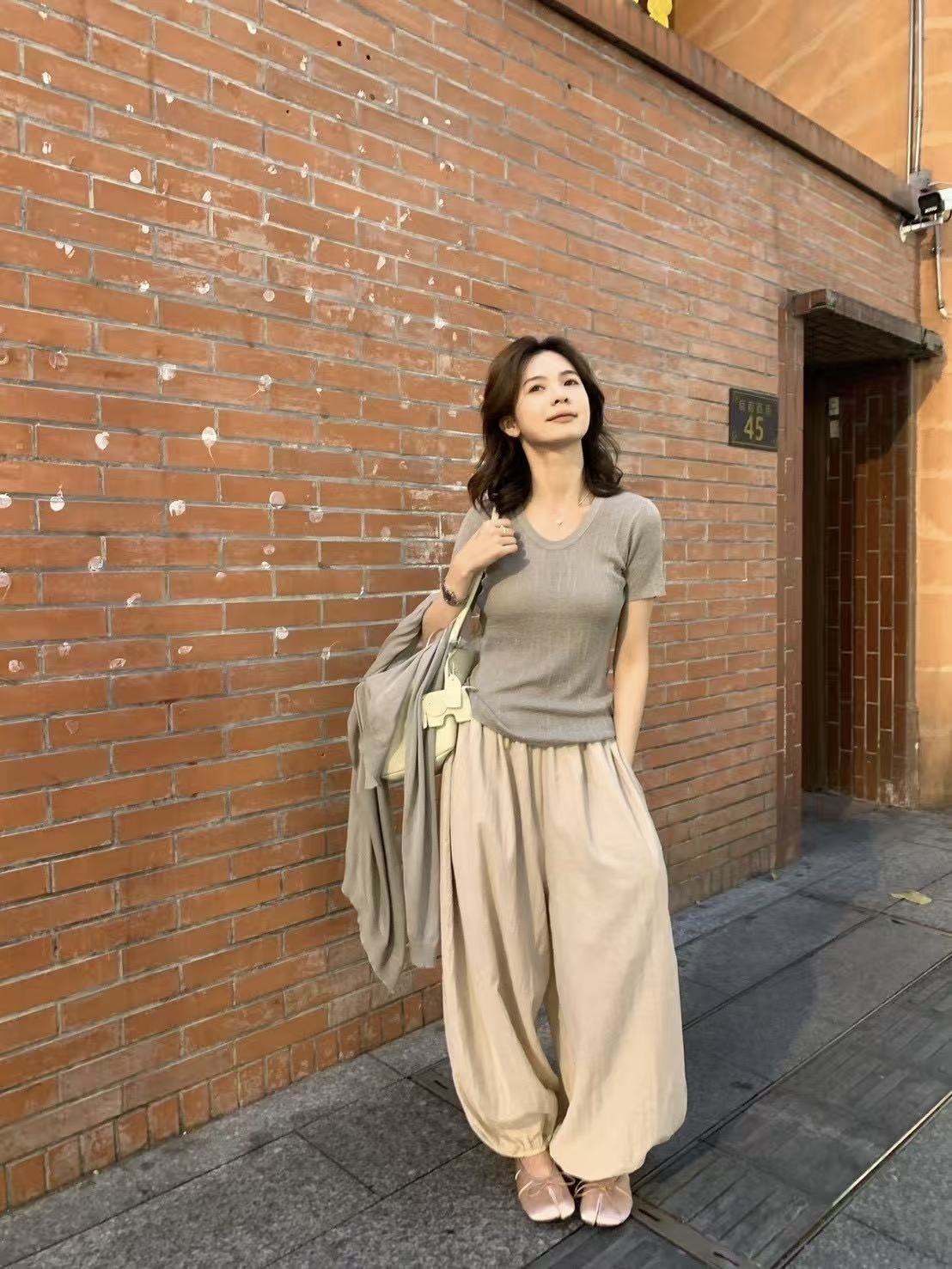 817 顯瘦肌理紋路上衣