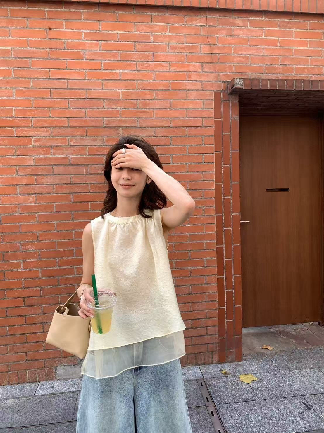 803 肌理感層次紗紗背心