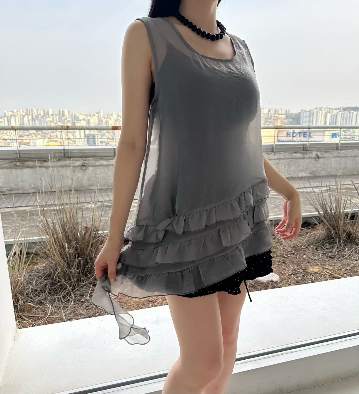 背心透視斜紗襬