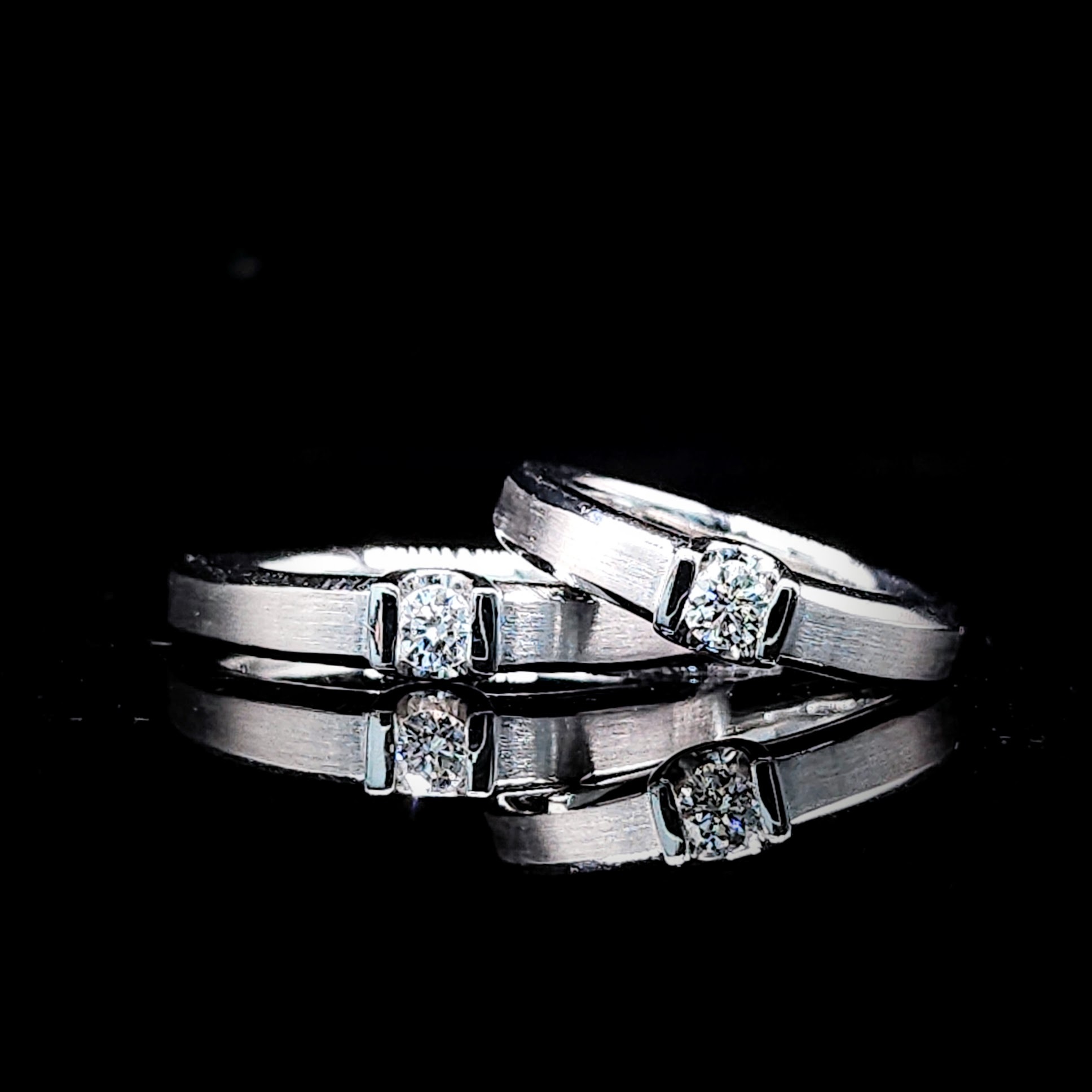 全新18K白金【主石27份鑽石】對裝情侶戒指一對