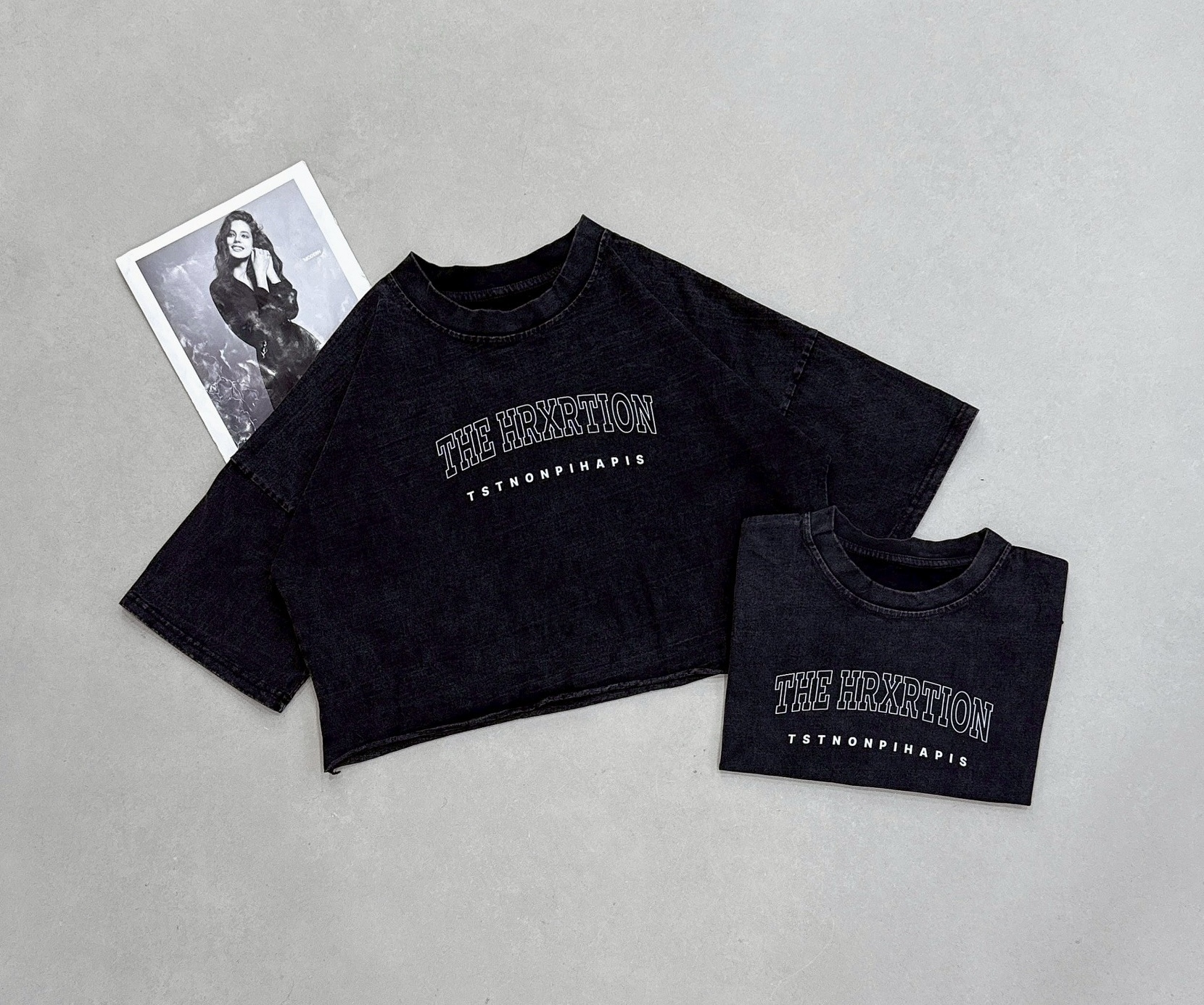 下不收邊英文字短版水洗衣