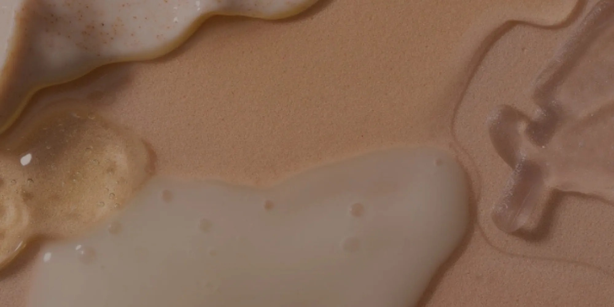 孕媽咪必看指南：孕期三階段分泌物變化與私密處環境失衡警訊