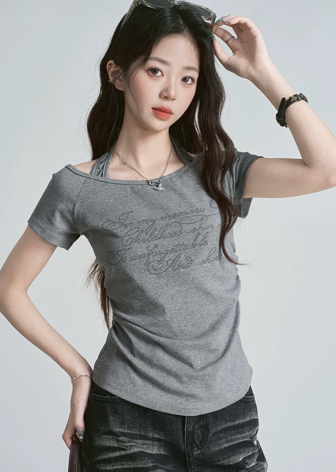 星星掛脖草寫字抓皺衣