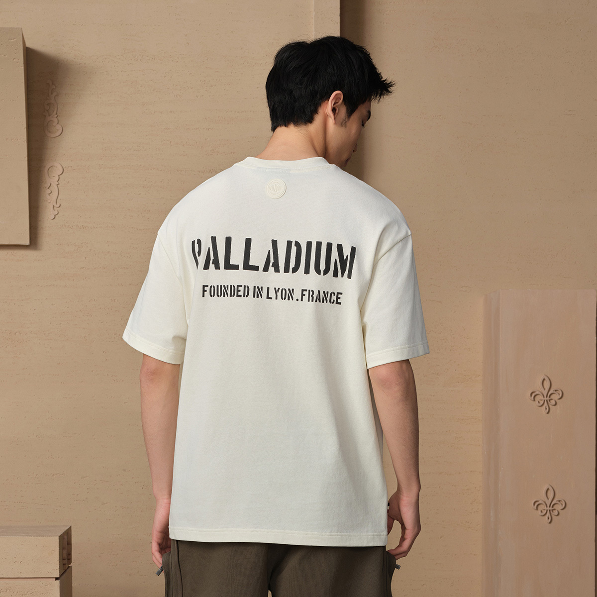 男裝 PALLADIUM LOGO 多口袋寬鬆全棉T裇