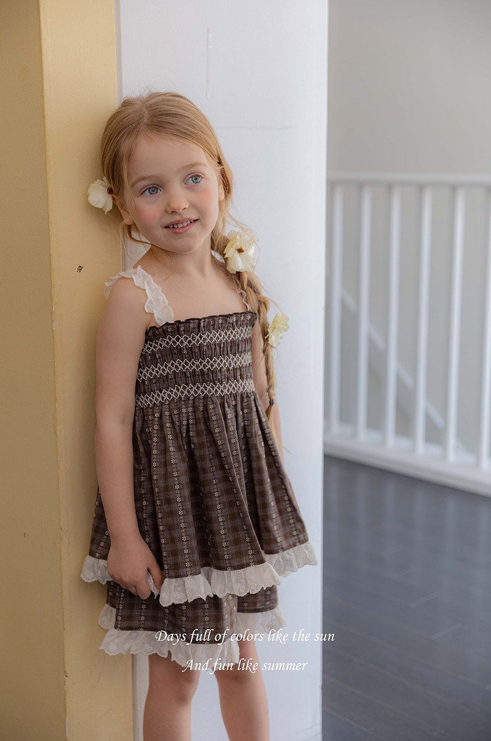 正韓夏mkids 兩色甜美花邊背心