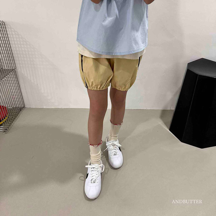 正韓夏and_butter 三色木耳捲邊中筒襪