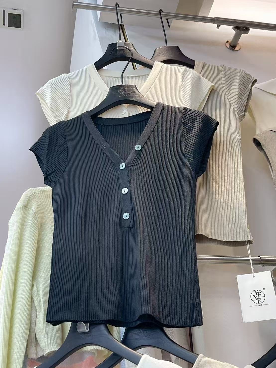 998 V領排釦修身上衣