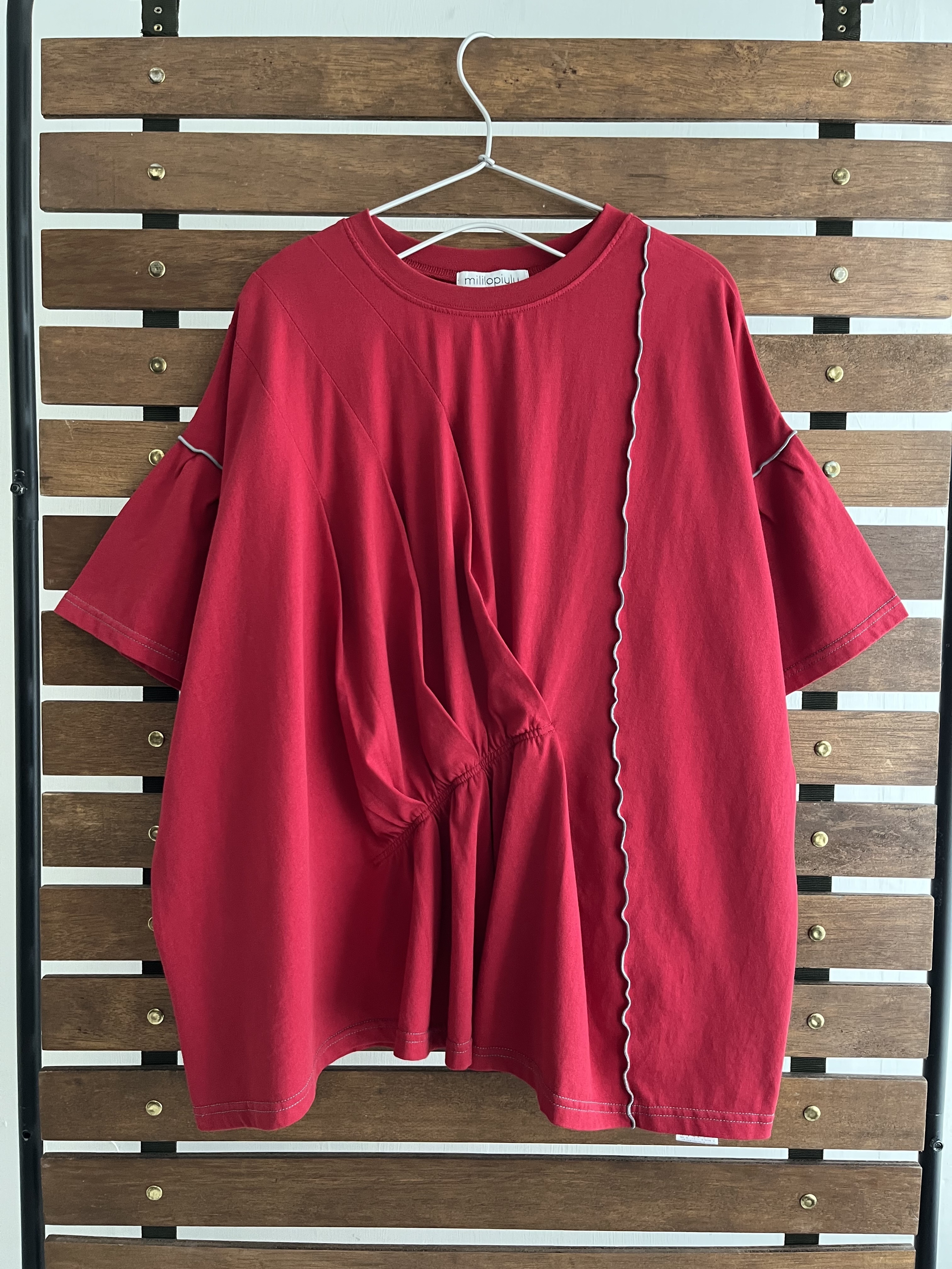 mililopiulu紅色圓領top