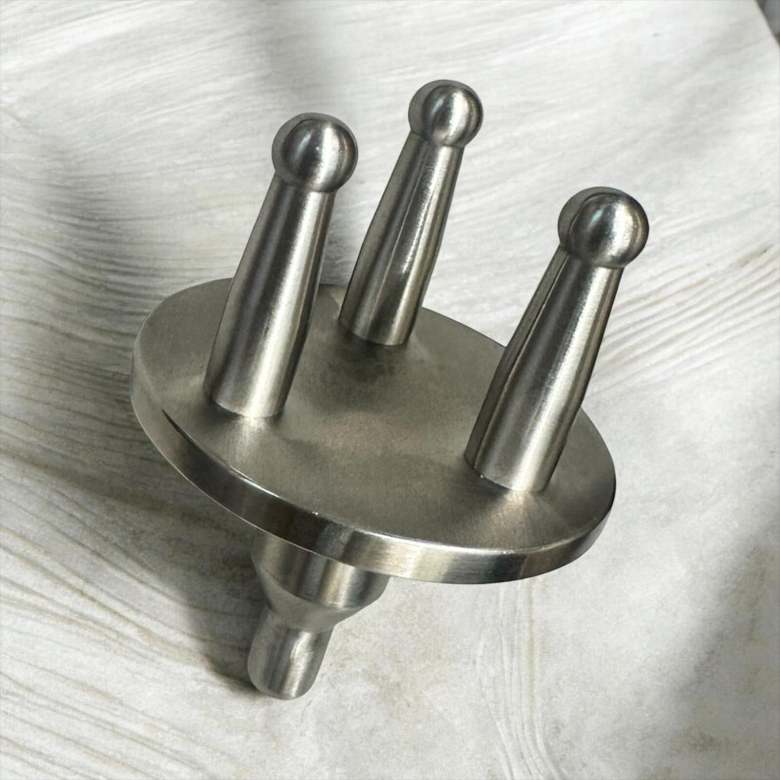 A32 磁穴經絡按摩棒: "最新" 輕巧設計3叉經絡刷