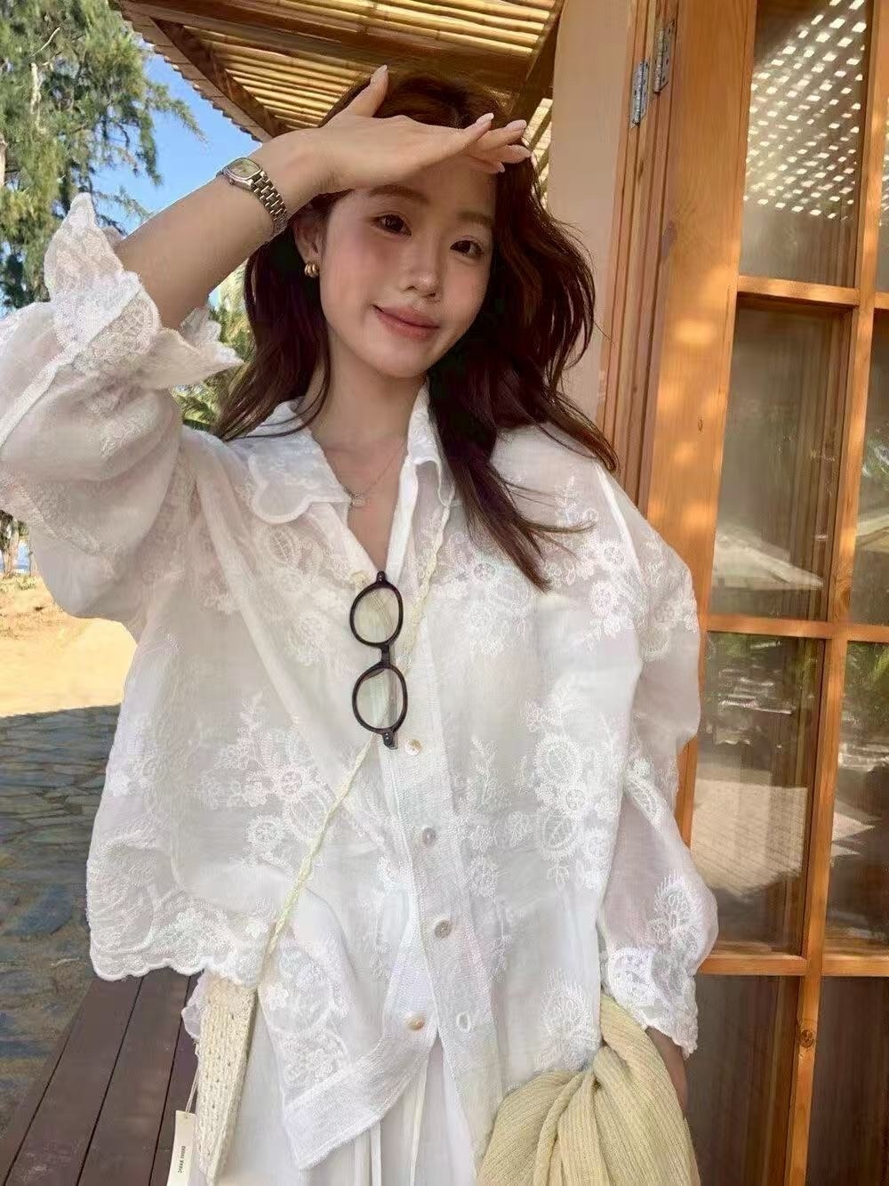 014 蕾絲花袖微透鉤花襯衫