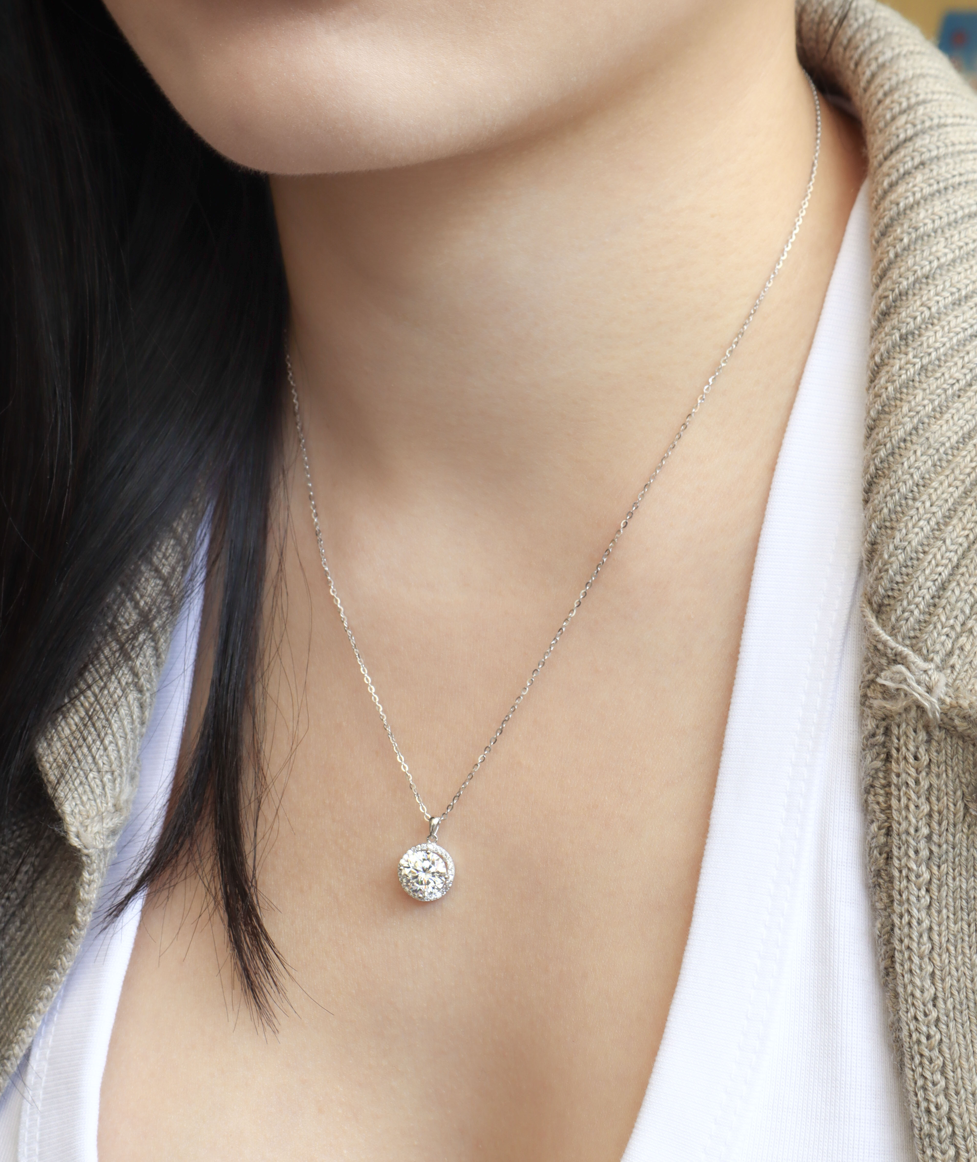 Silver/流線圓心．莫桑石項鍊