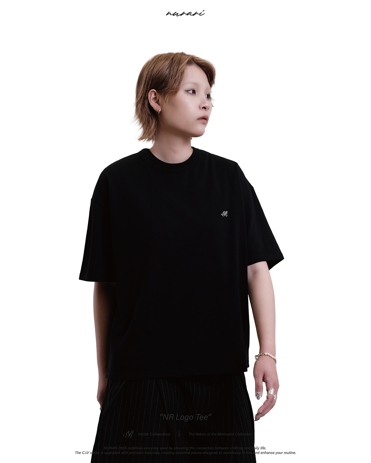 Nurari 涼感電繡 LOGO T 短袖 黑/白 26 S/ Civ. NR logo tee