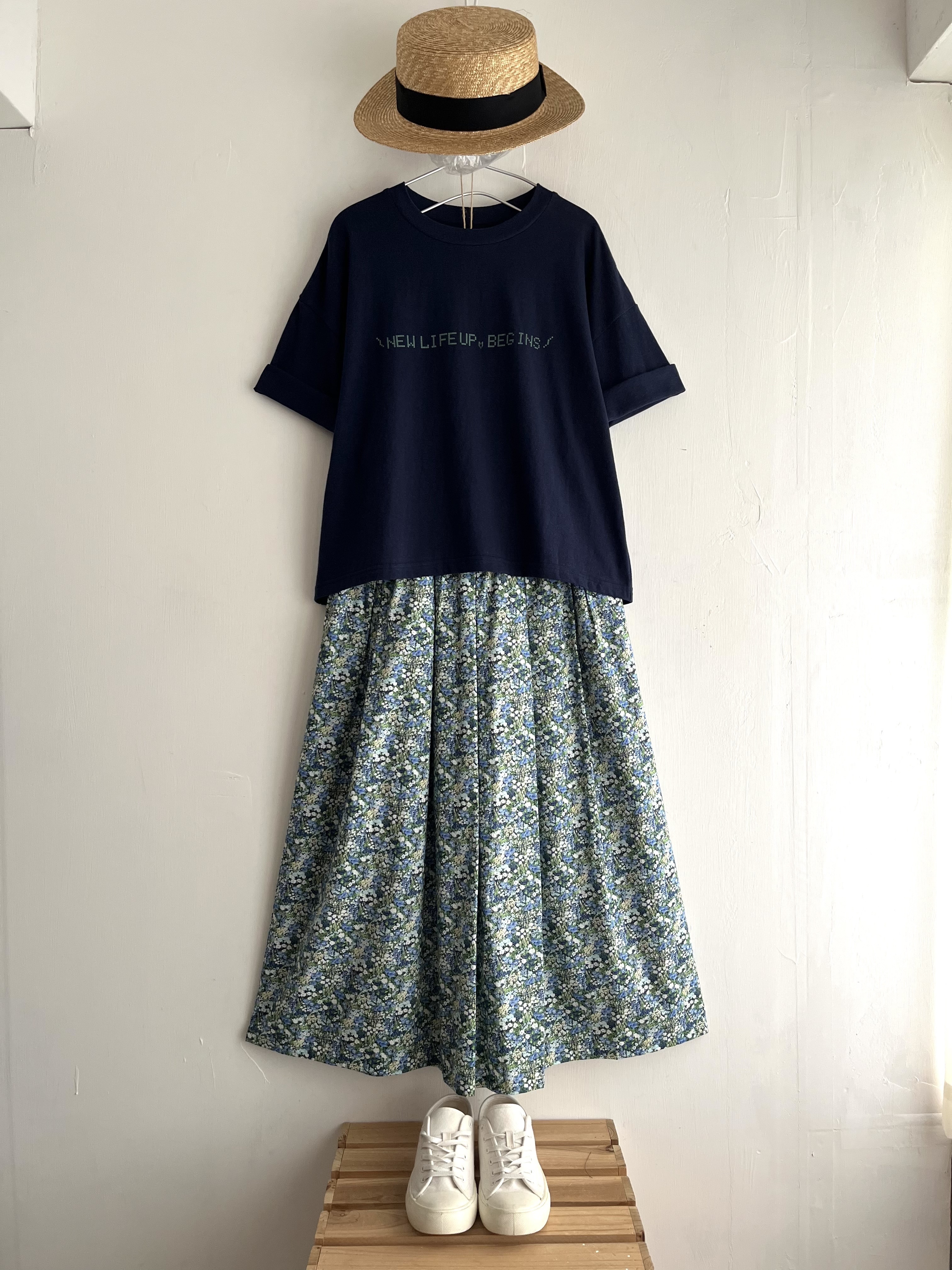 日本製Chloro sister藍色圓領tee