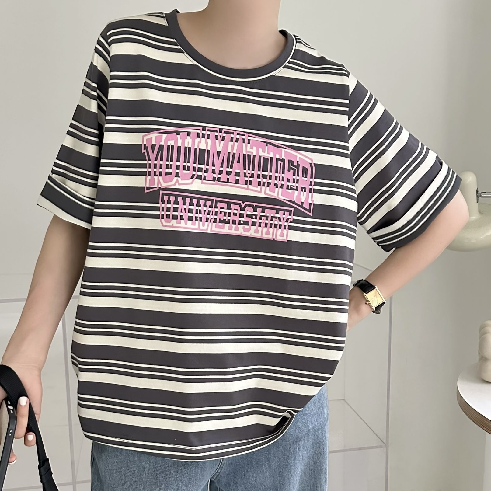 【BONNIE】❤️橫間反袖英文字TOP (E40-E41)