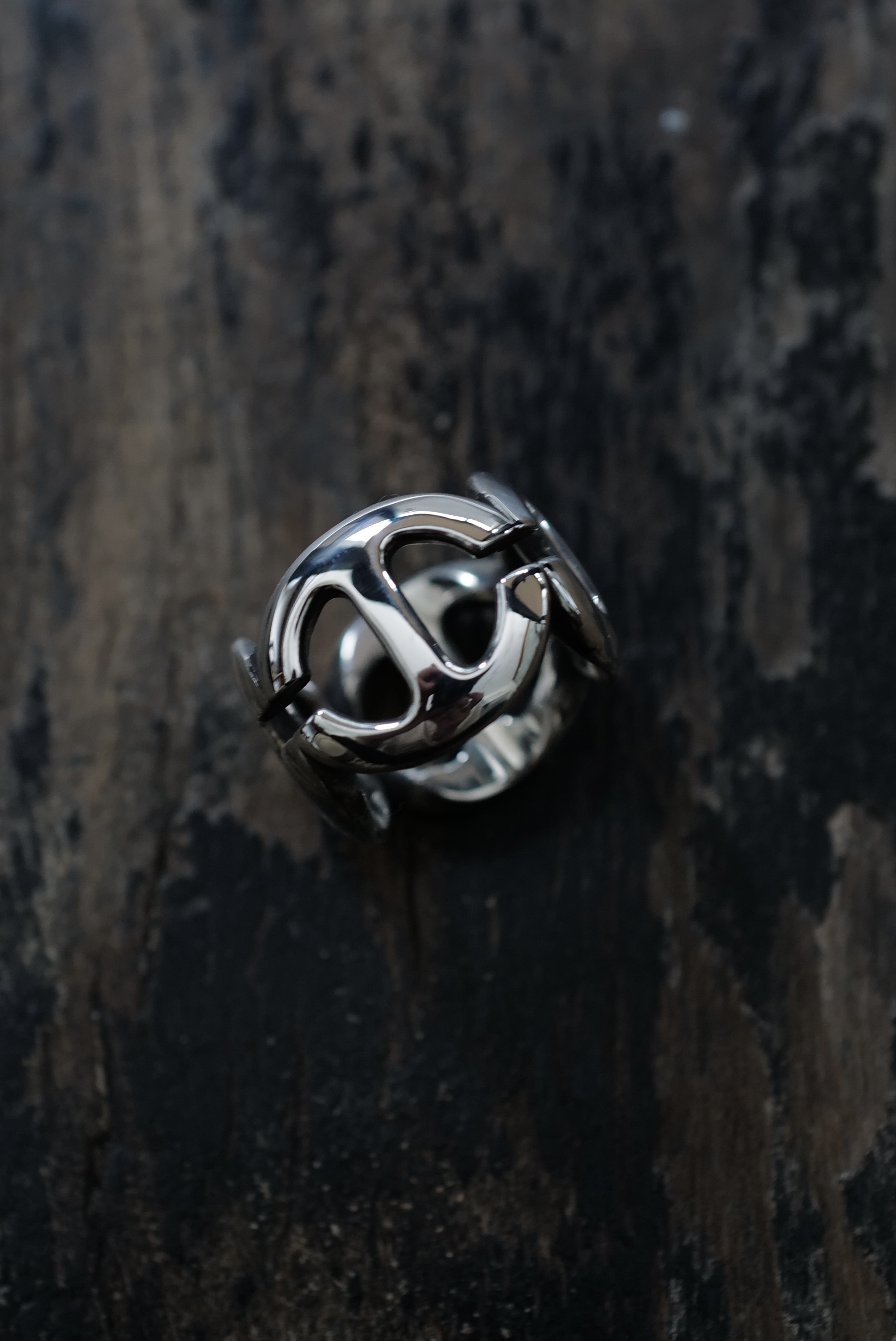 HB123-SS Square Link Ring