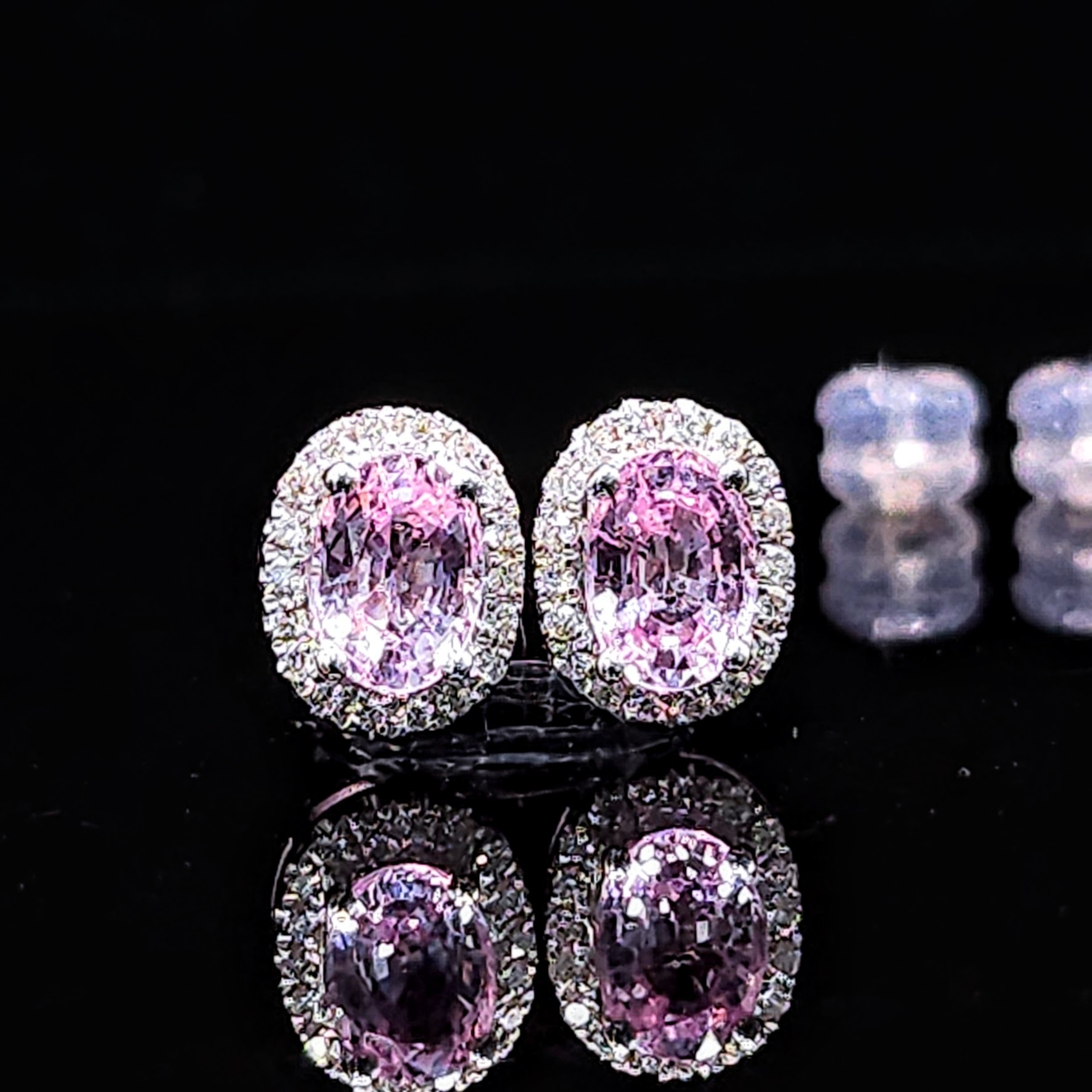 全新18K白金【主石1卡39份粉紅藍寶】配14份鑽石耳環