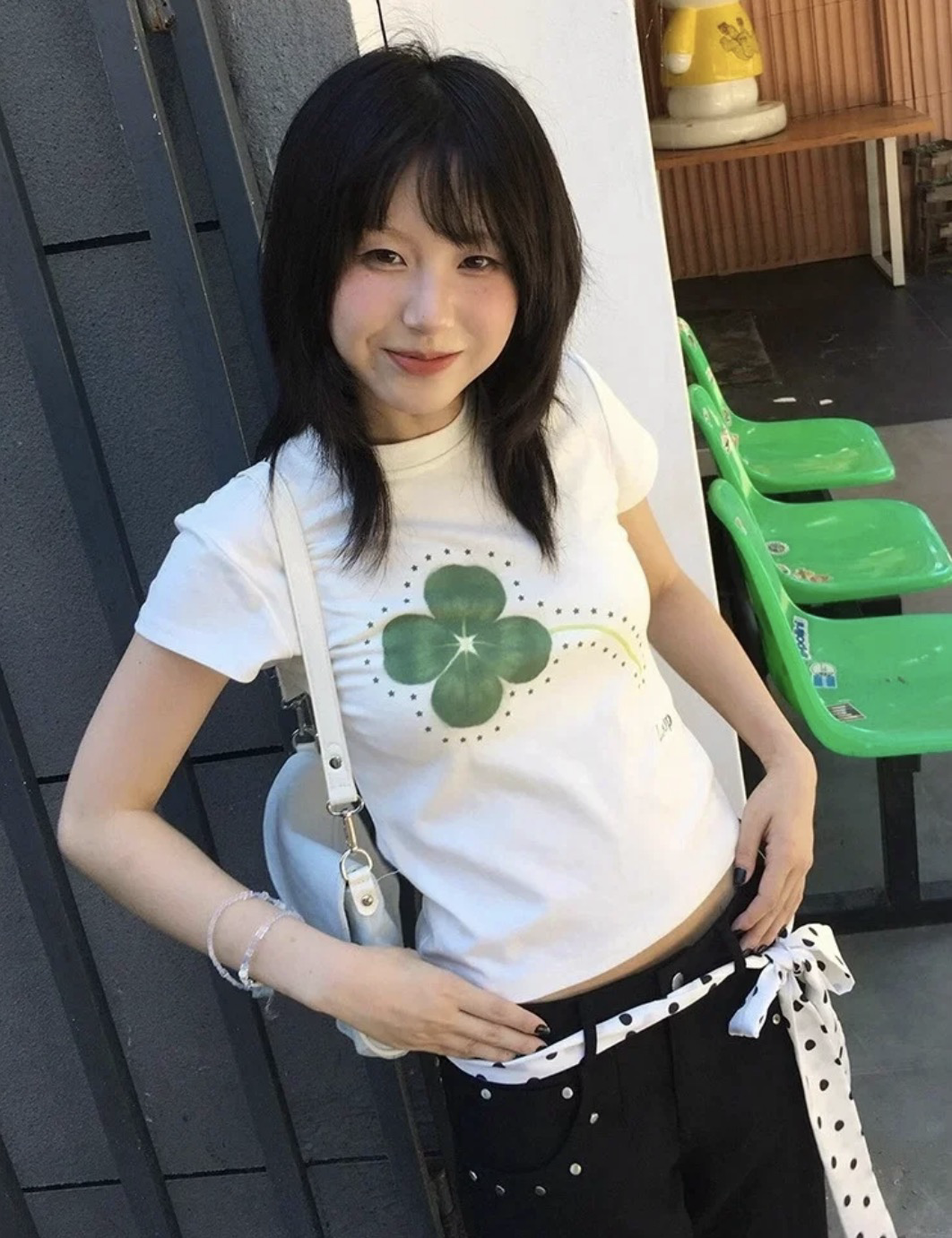 超可愛~四葉草圖案上衣 一色入