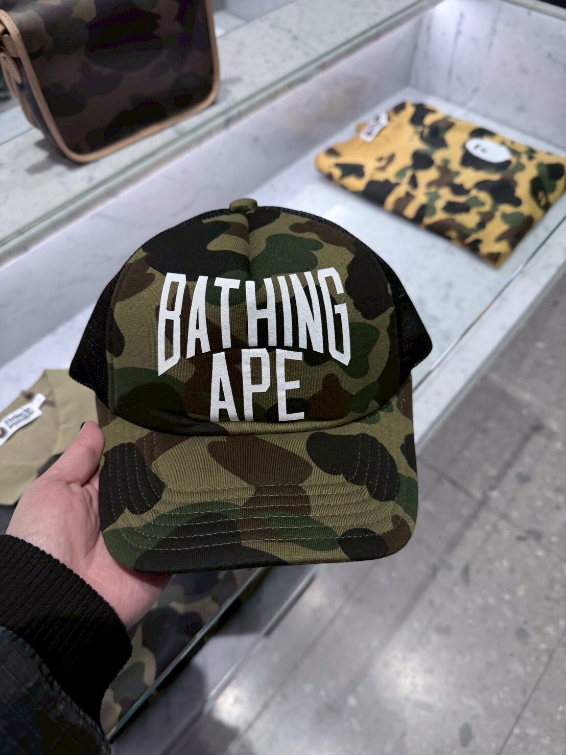 BAPE 黑綠迷彩Logo網帽 卡車帽