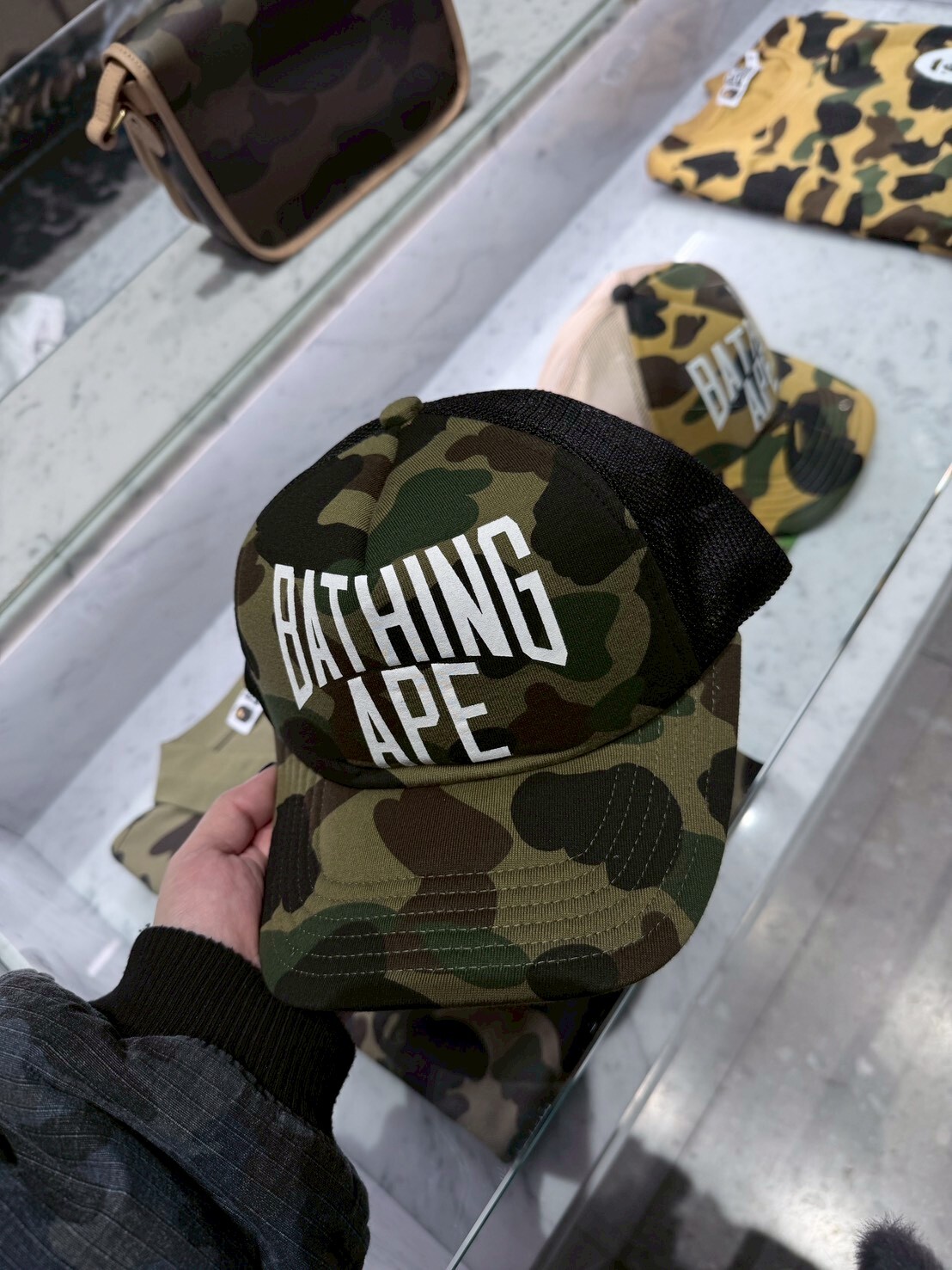 BAPE 黑綠迷彩Logo網帽 卡車帽