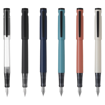『PILOT 』LIGHTIVE (ライティブ) 鋼筆 輕量化氣密設計
