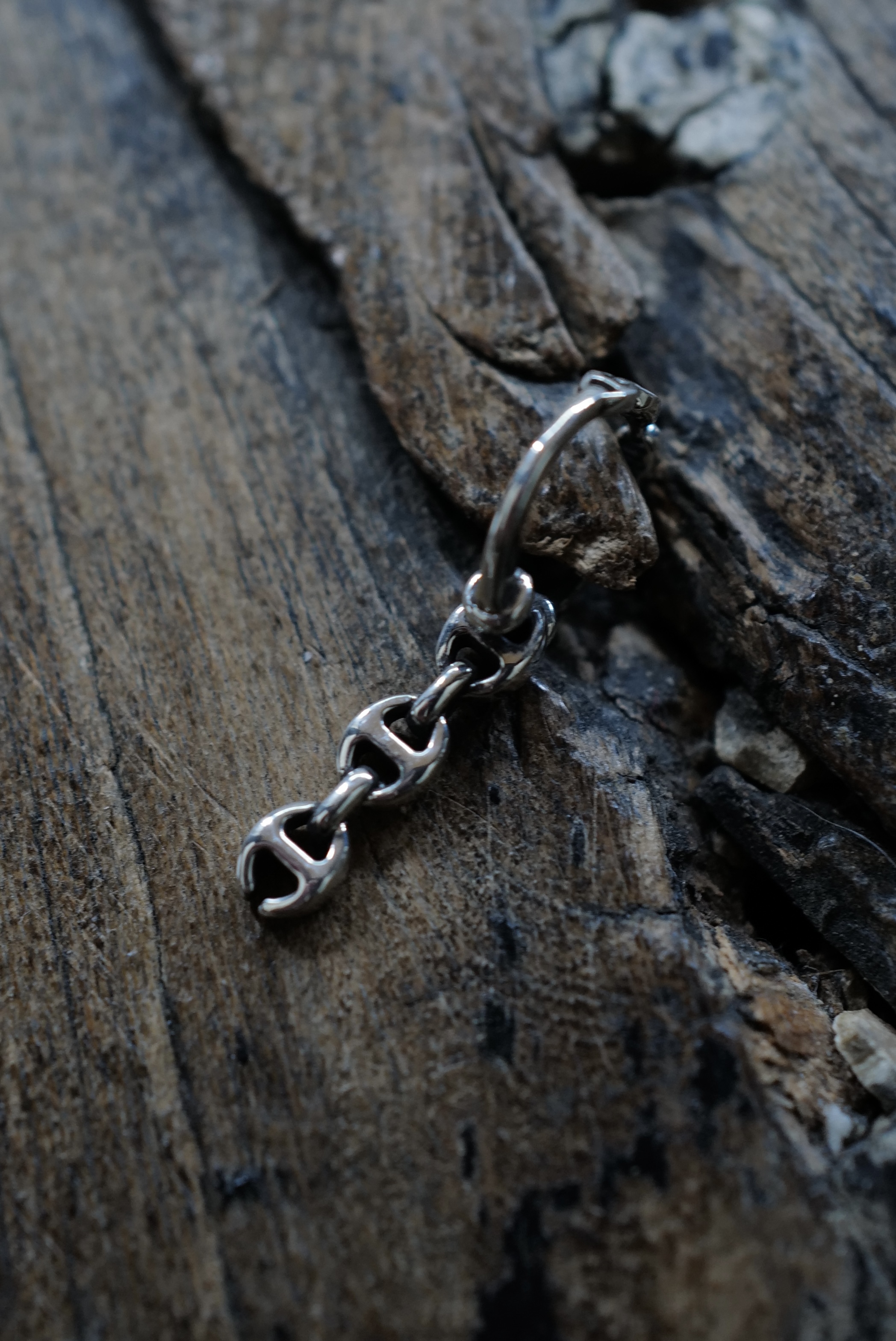 HB300 Tri Link Pendant