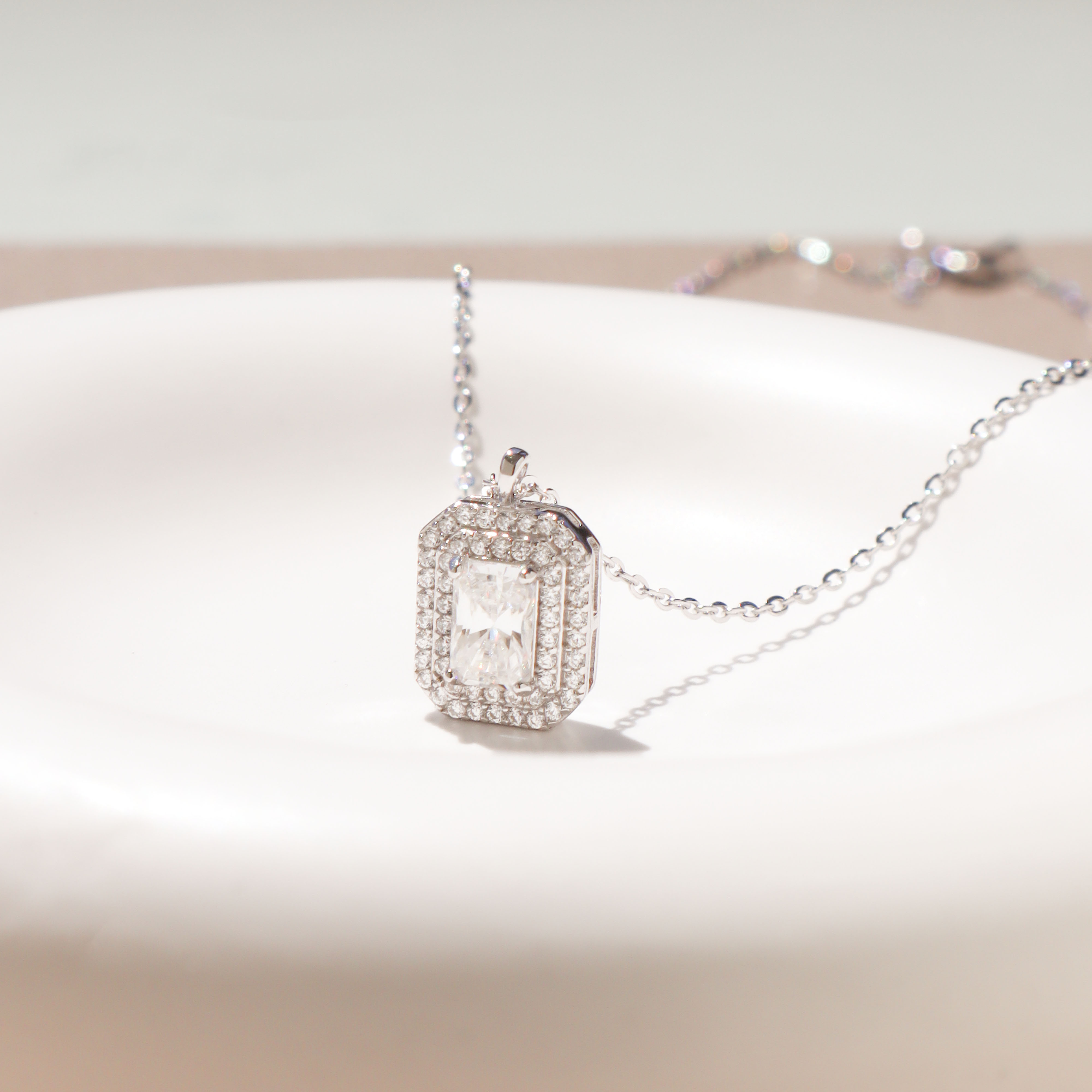 Silver/經典長方．莫桑石項鍊