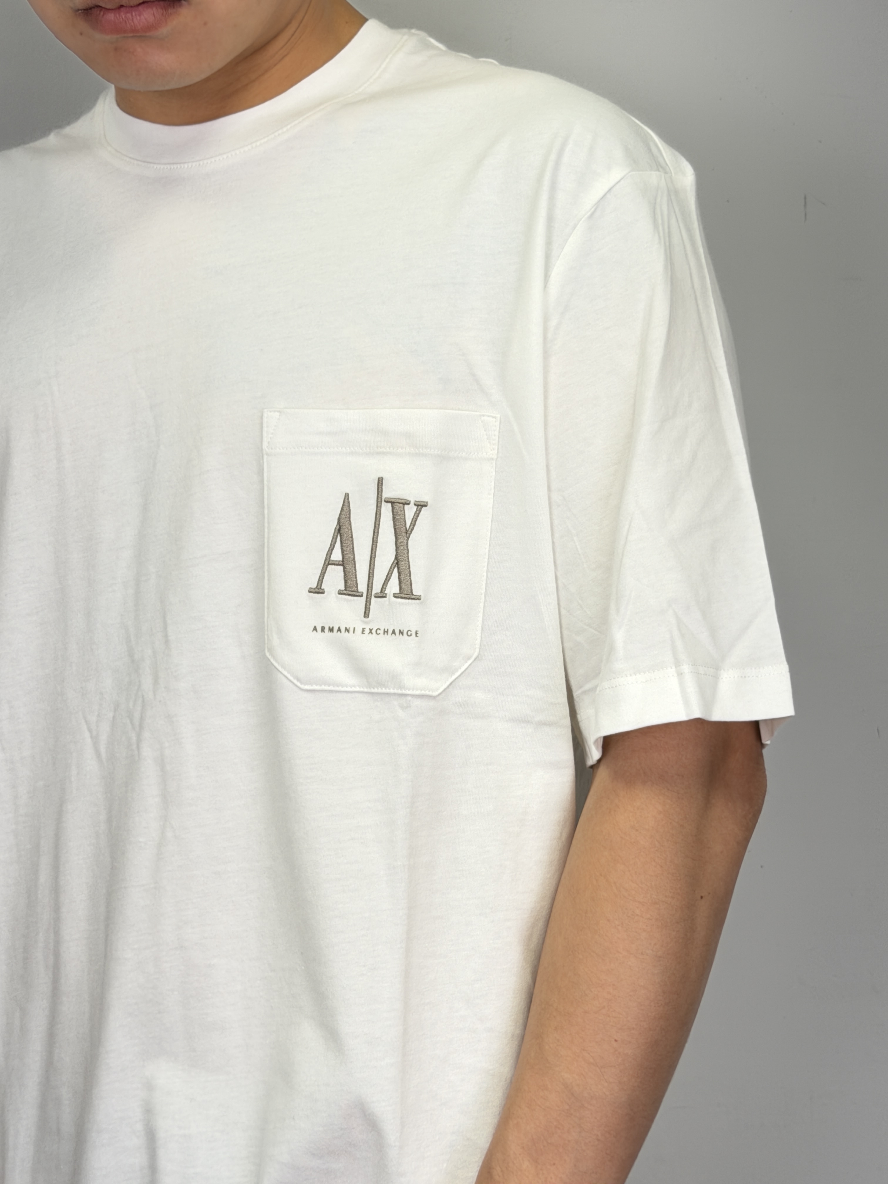 Armani Exchange AX 側邊口袋電繡字母 短袖上衣 短T