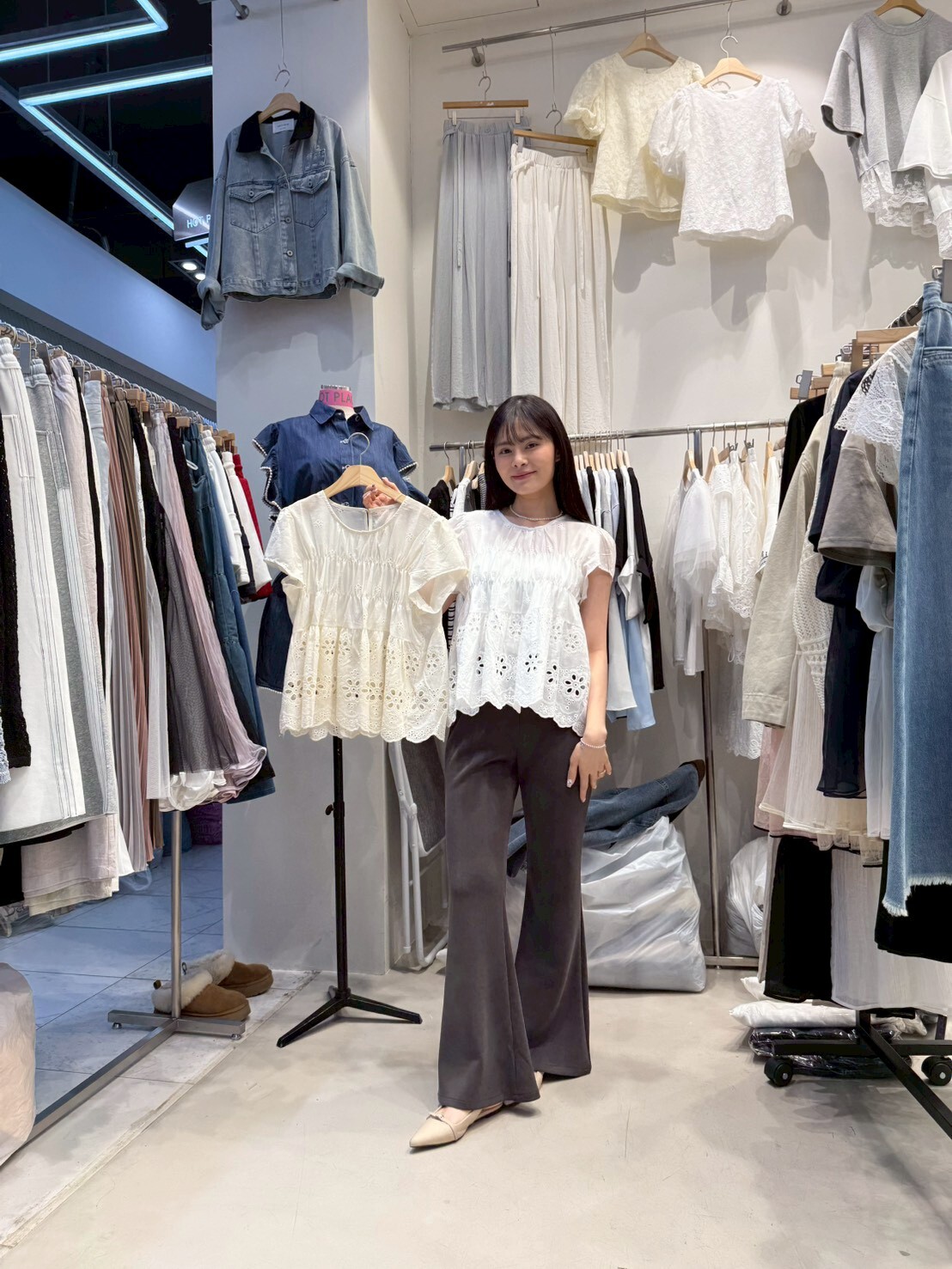 HP6013 鏤空刺繡荷葉短袖上衣