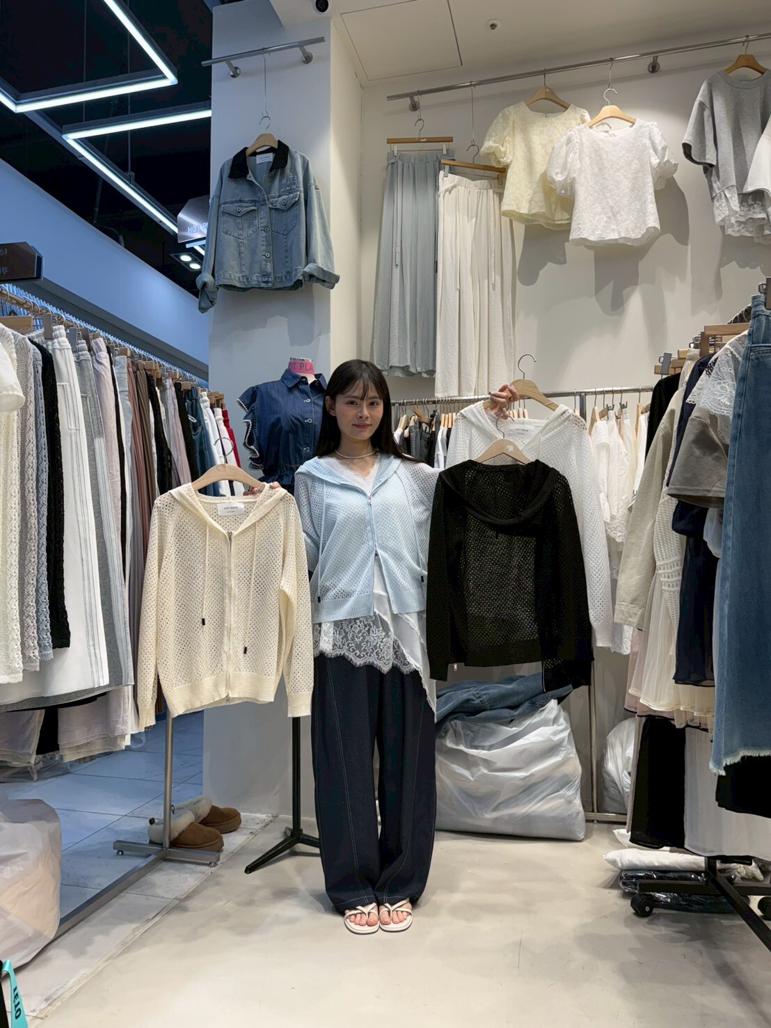 HP6017 洞洞格拉錬外套