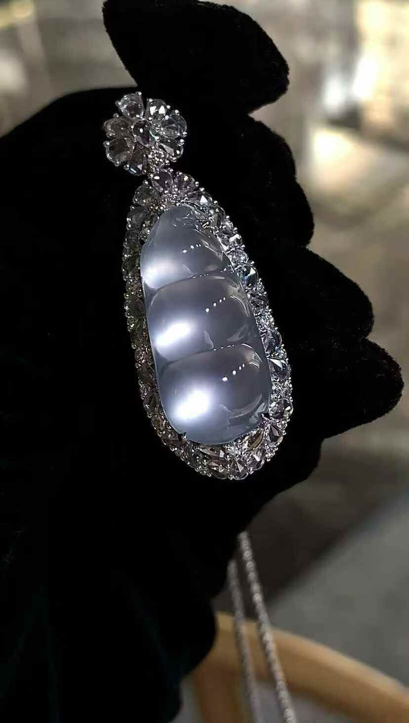 326367 翡翠福豆吊墜