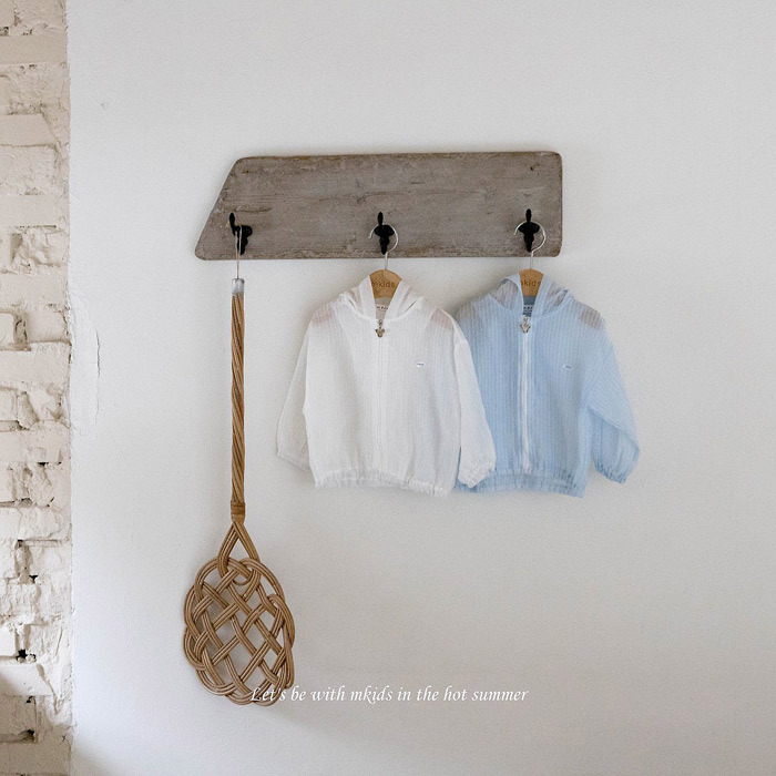 正韓夏mkids 兩色細直條連帽防曬外套/冷氣房外套