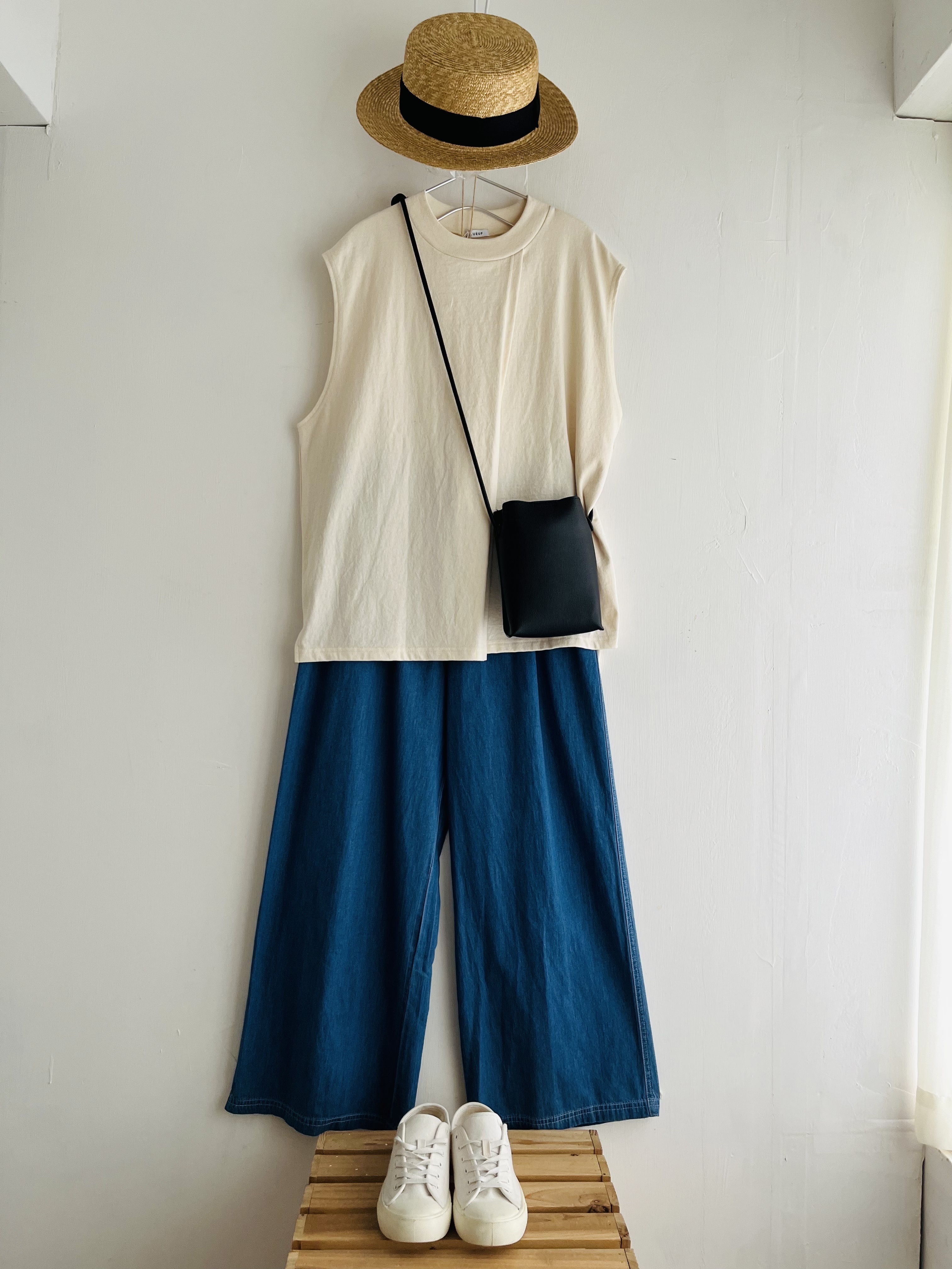 日本製LUEUF米色小企領top