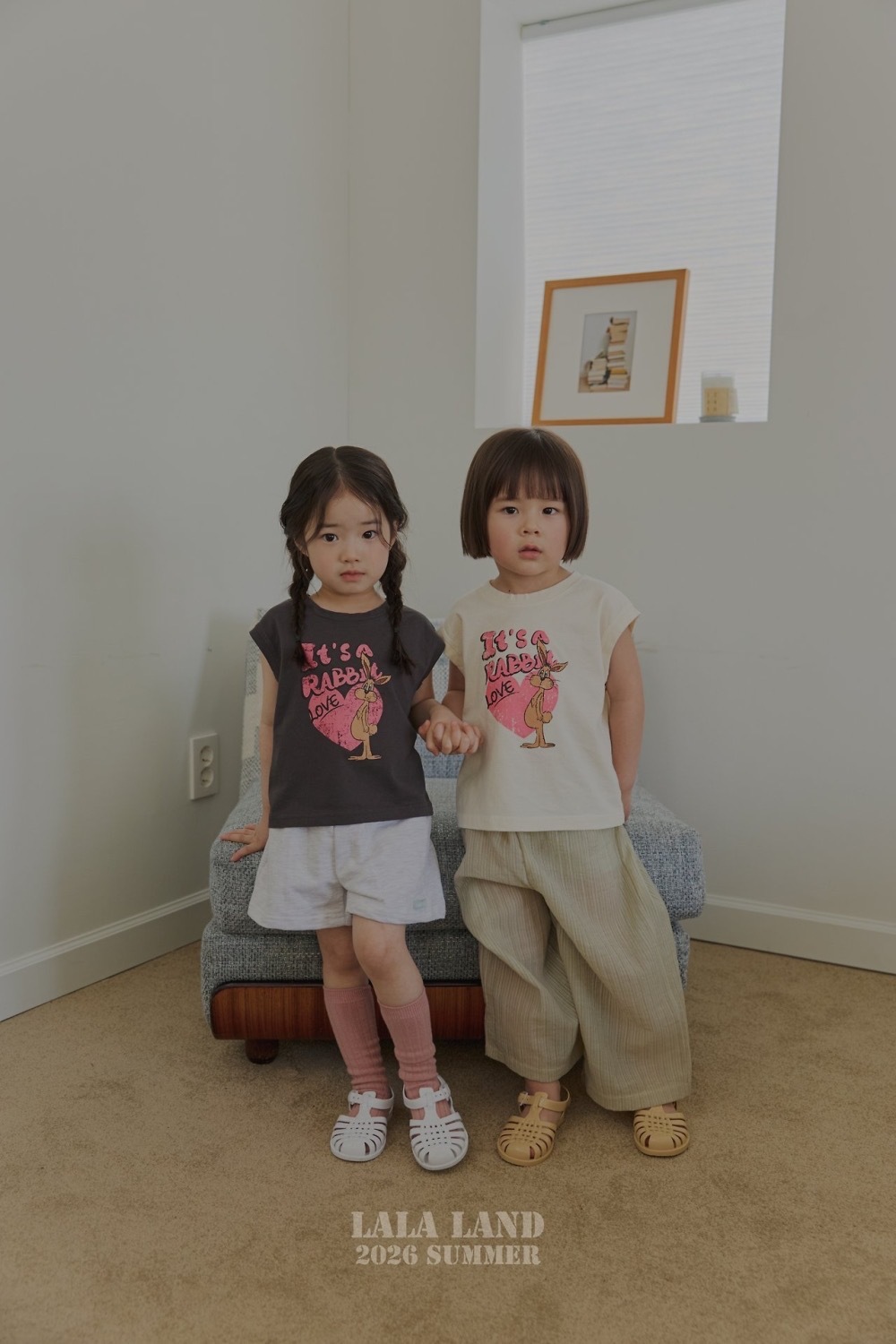 Lala land 愛心兔兔落肩背心 / 2色