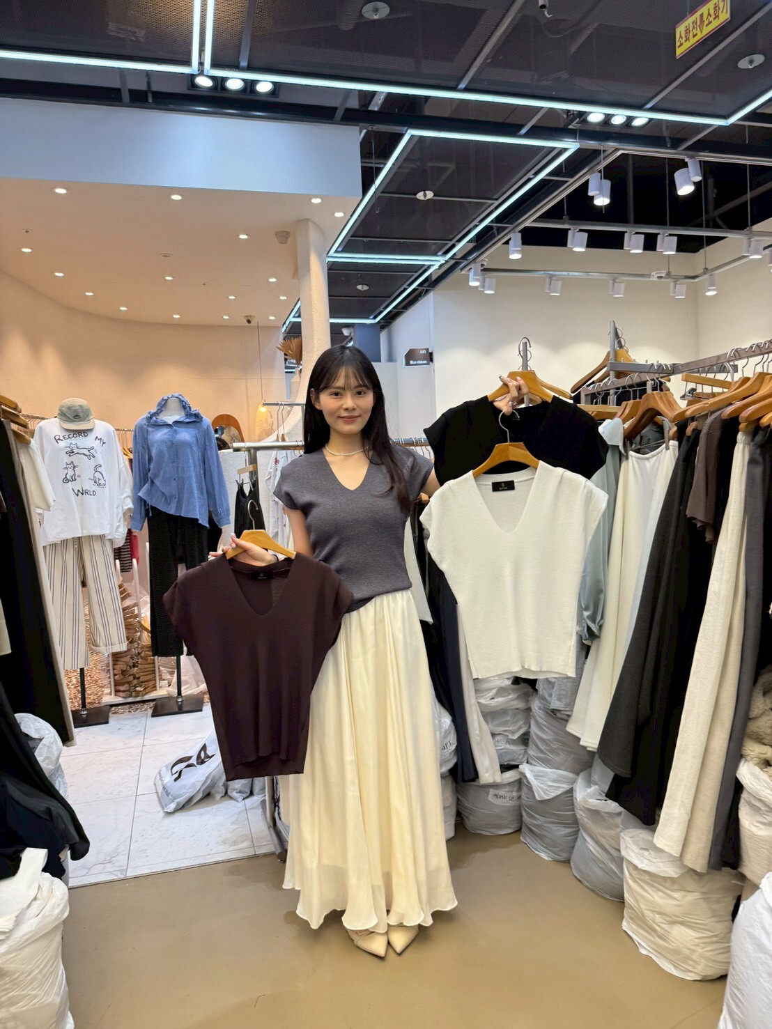 SA6051 涼感線料V領上衣