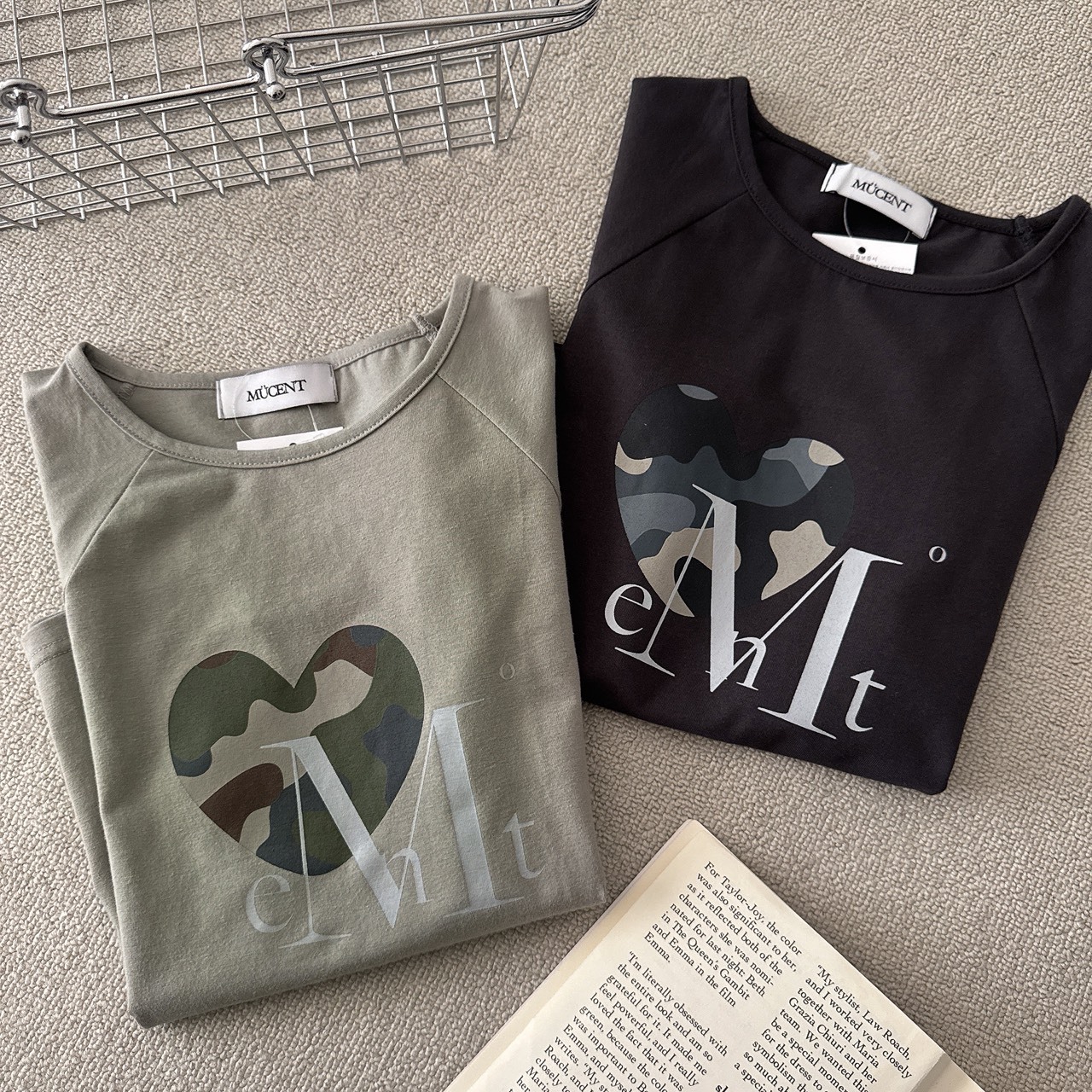 （現貨）韓牌  MUCENT CANYON 迷彩愛心 短T P00000YZ