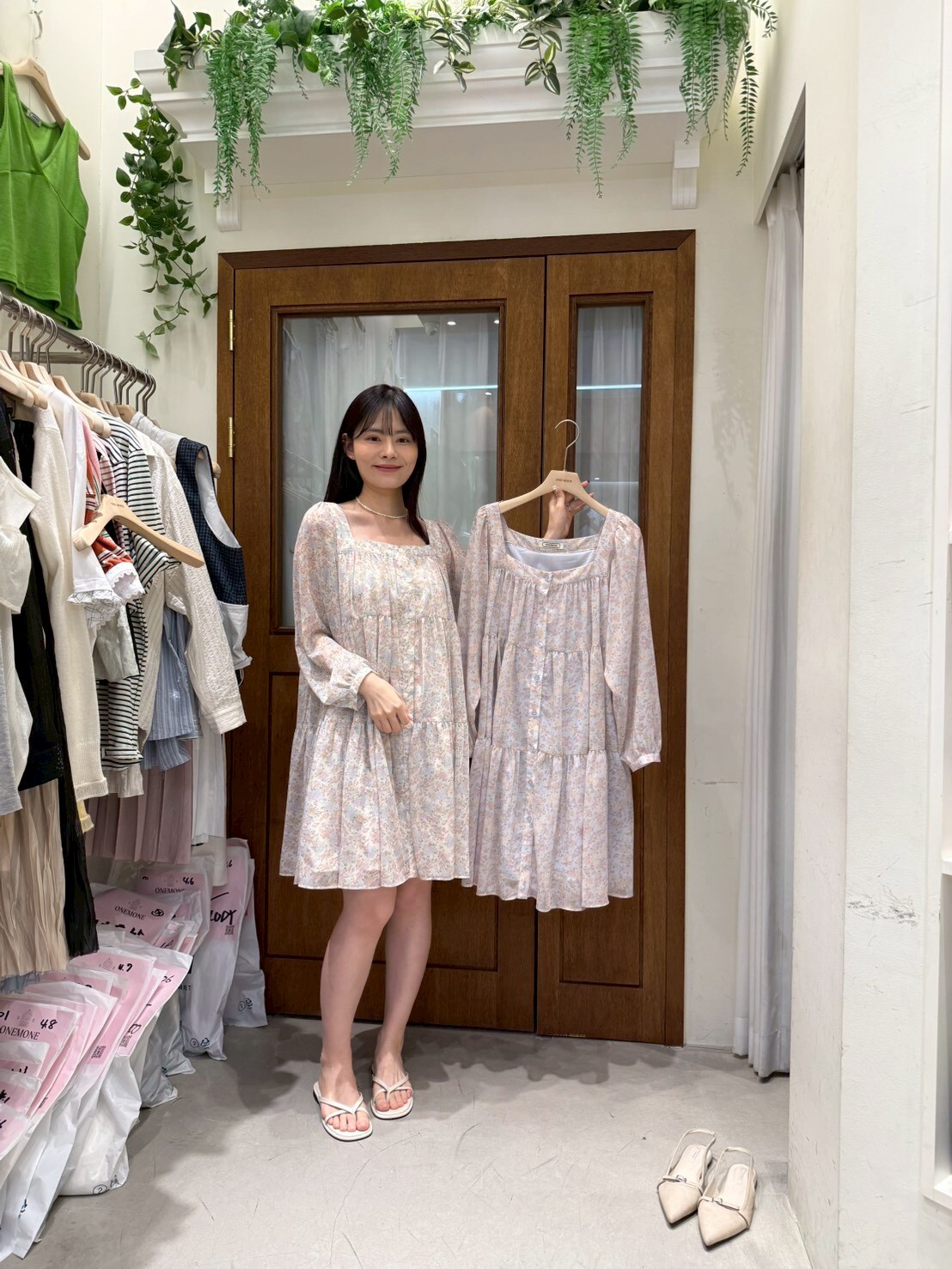 OM6058 法式方領碎花連身裙