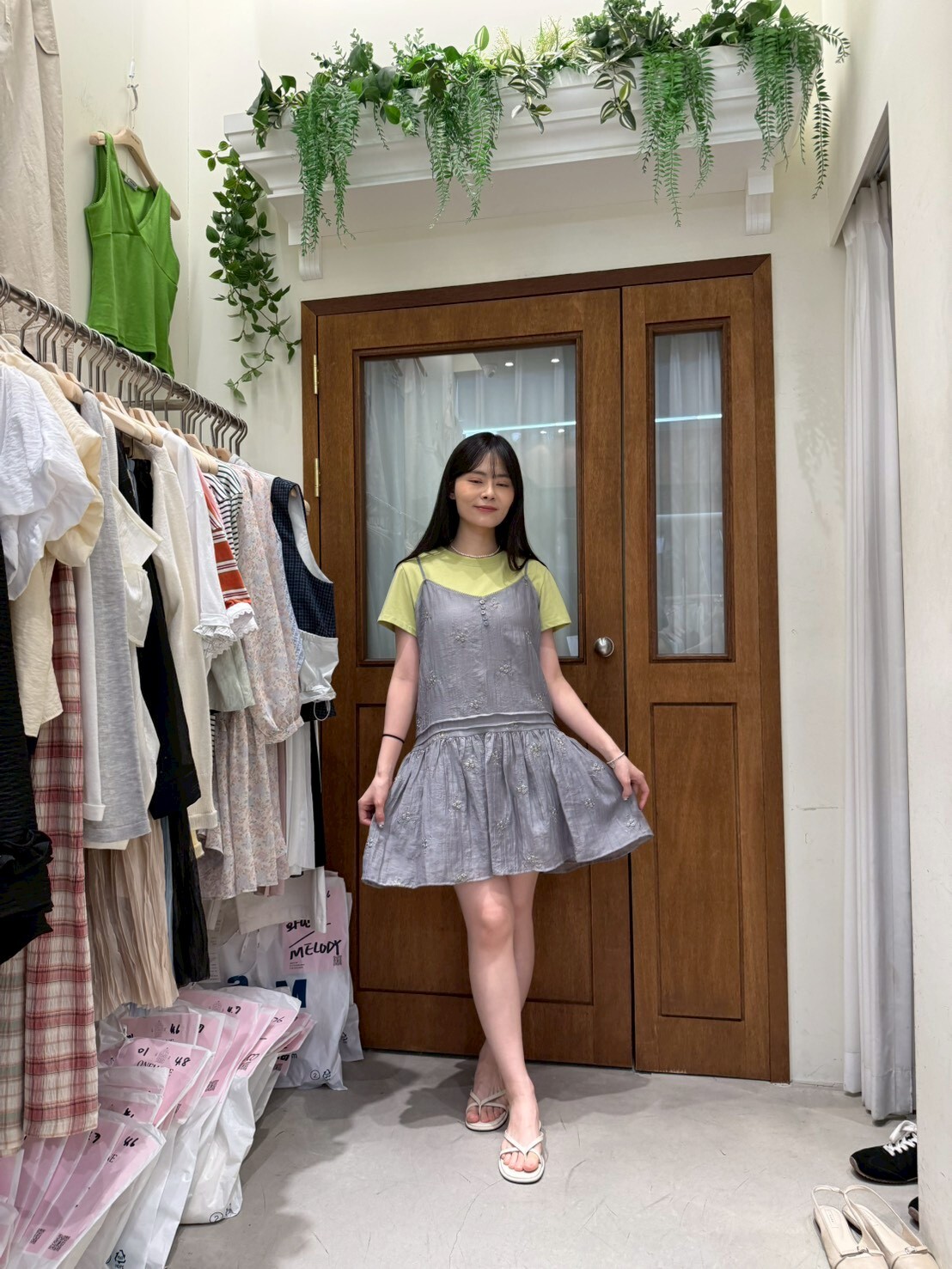 OM6009 刺繡吊帶連身裙